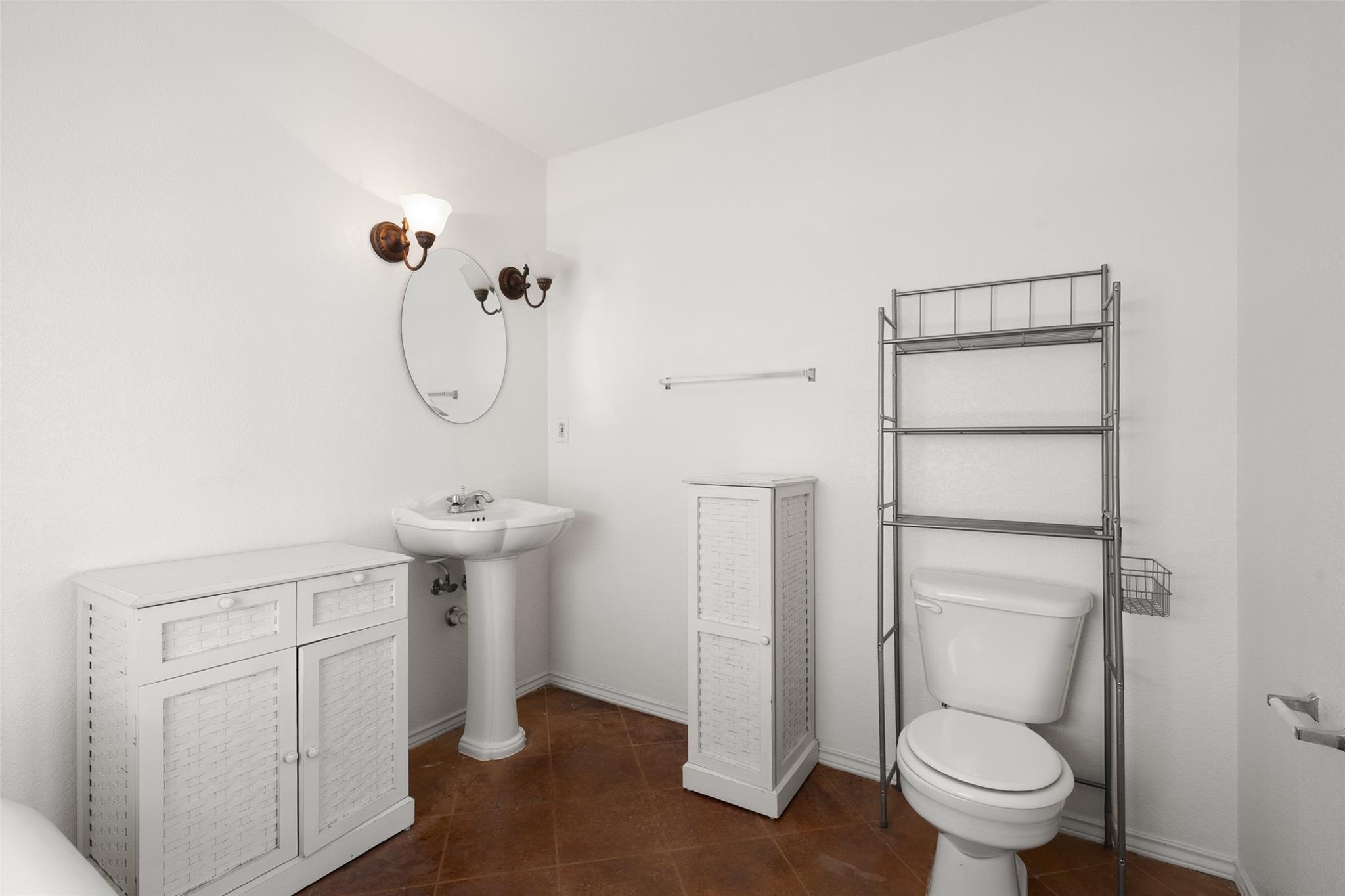 1225 Hilltop Dr, San Marcos, TX 78666