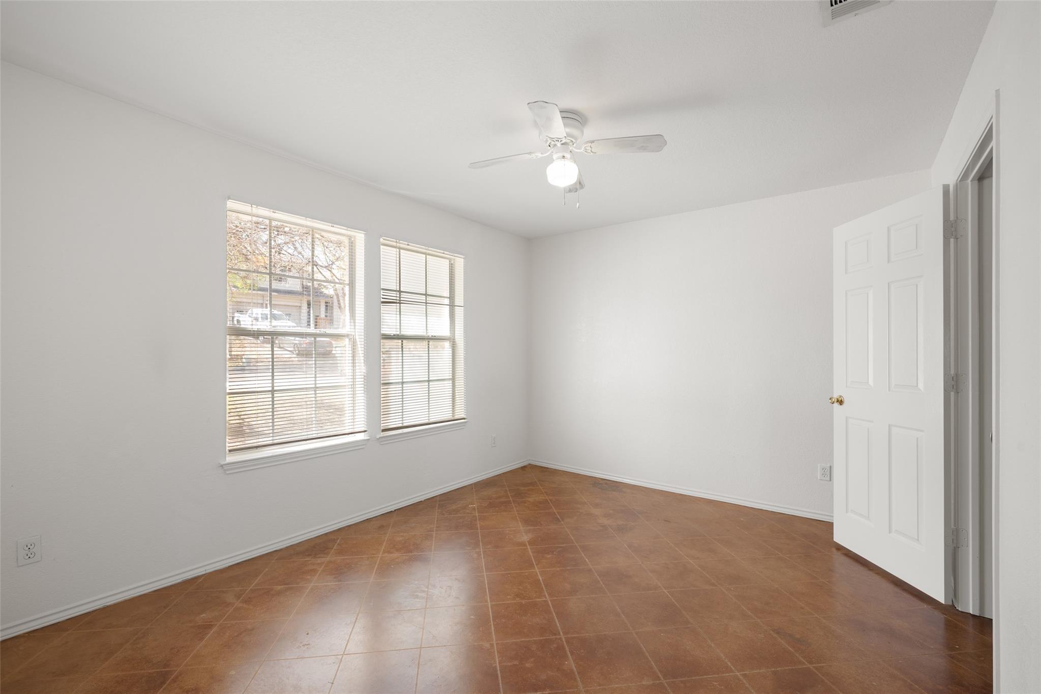 1225 Hilltop Dr, San Marcos, TX 78666