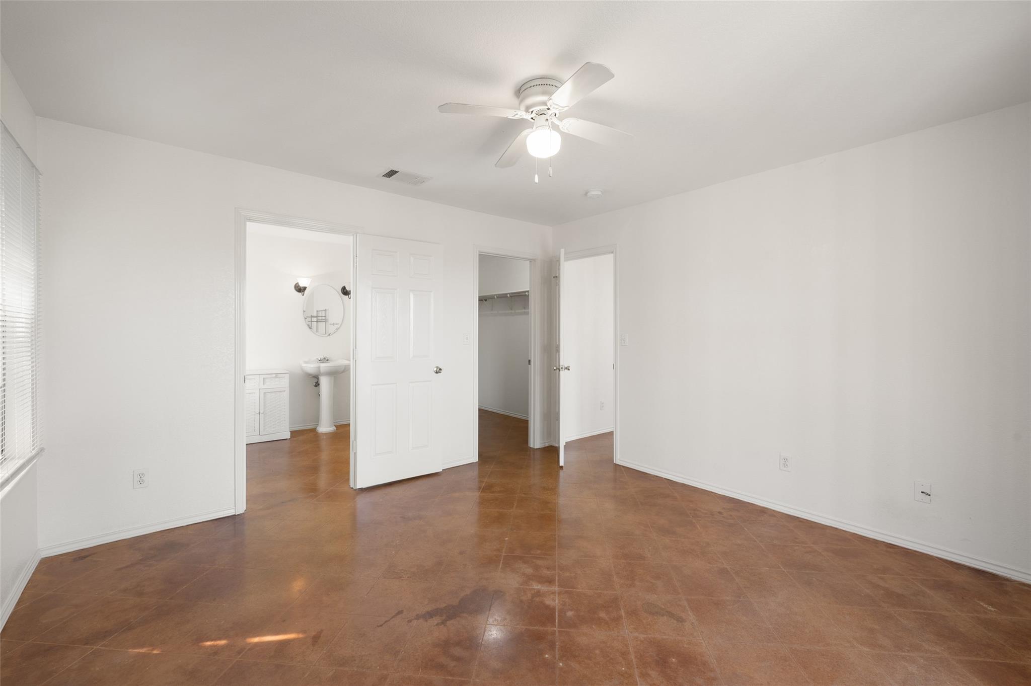 1225 Hilltop Dr, San Marcos, TX 78666