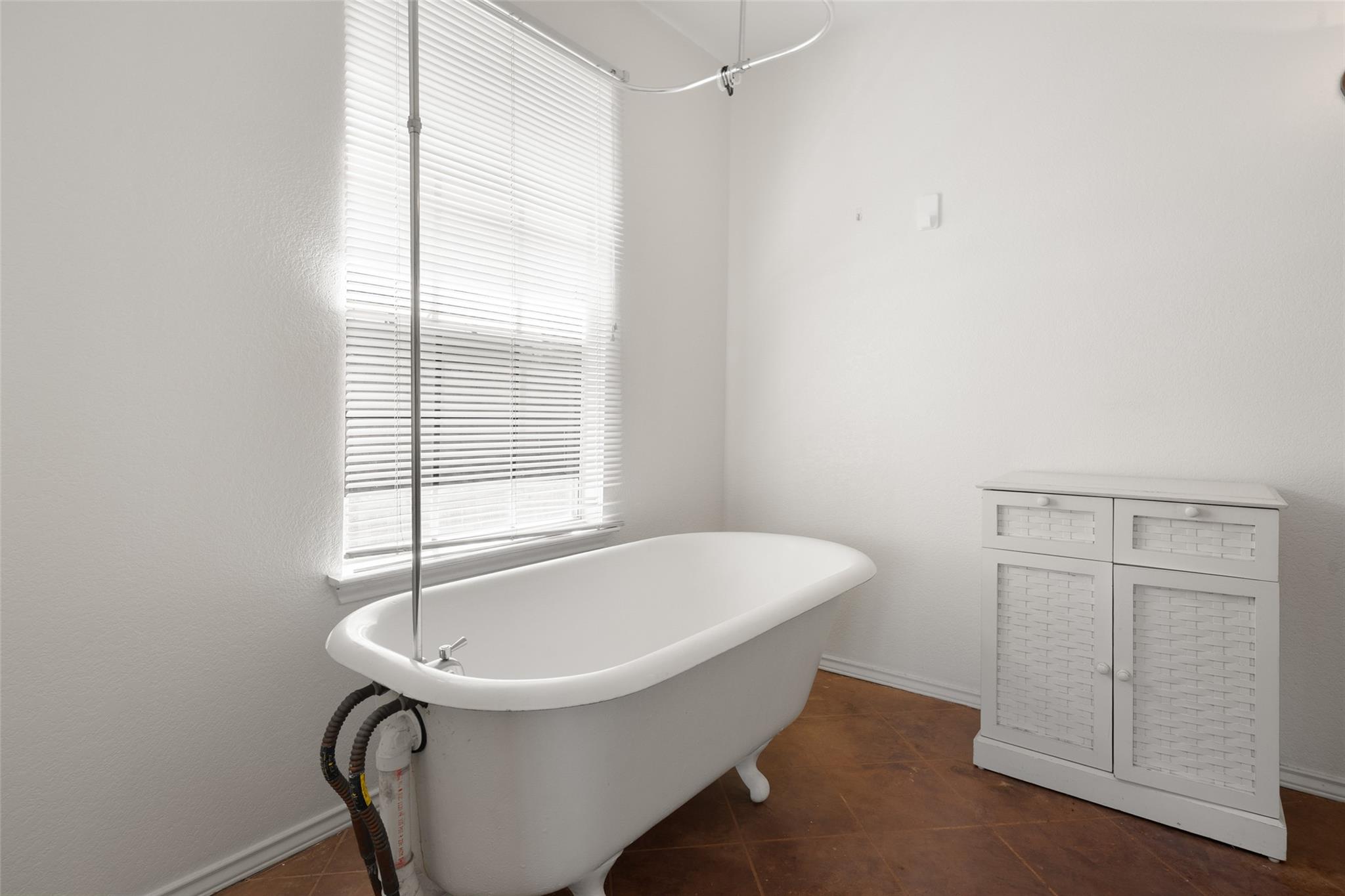 1225 Hilltop Dr, San Marcos, TX 78666