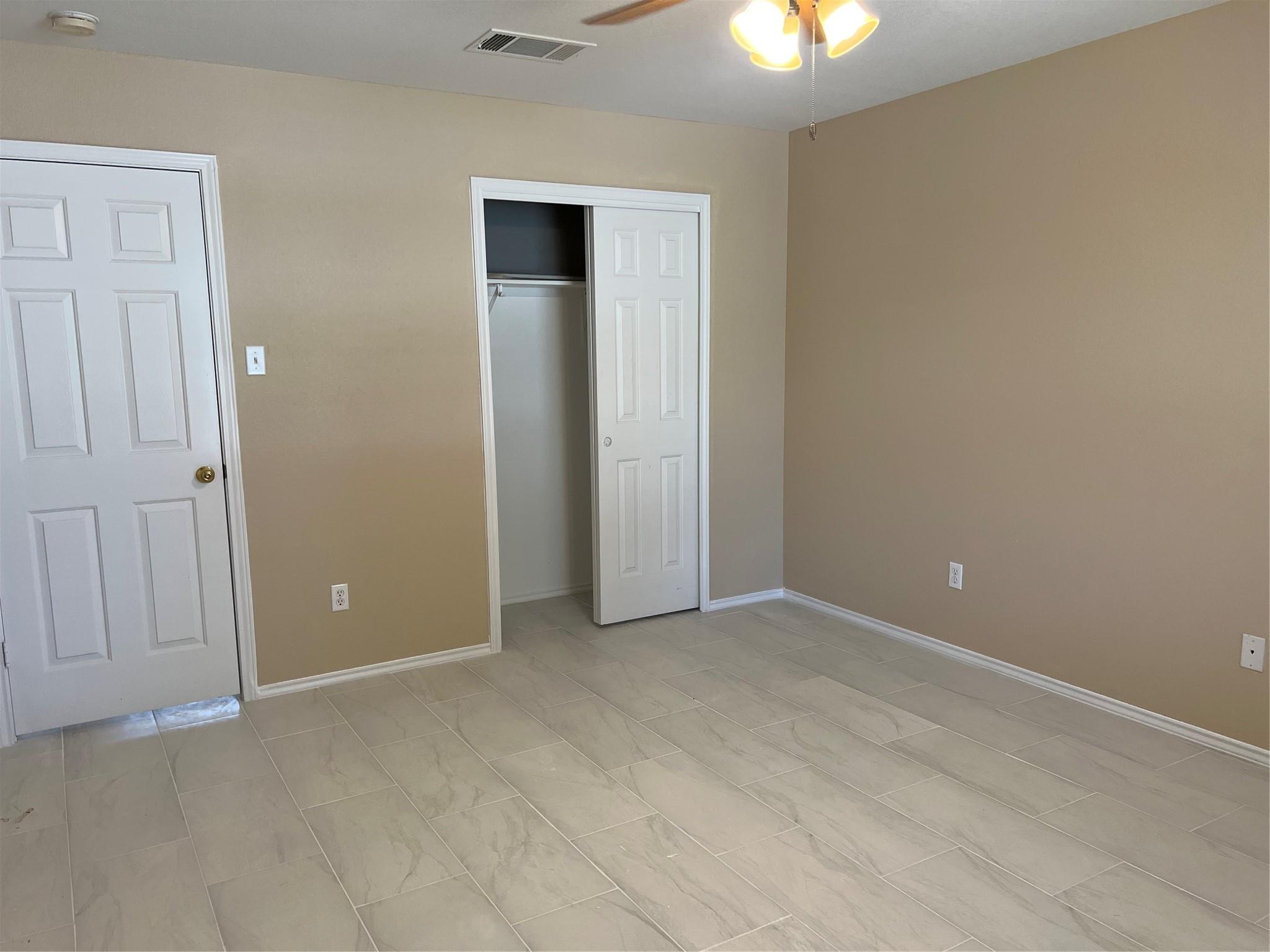 309 Decker Dr, Hutto, TX 78634