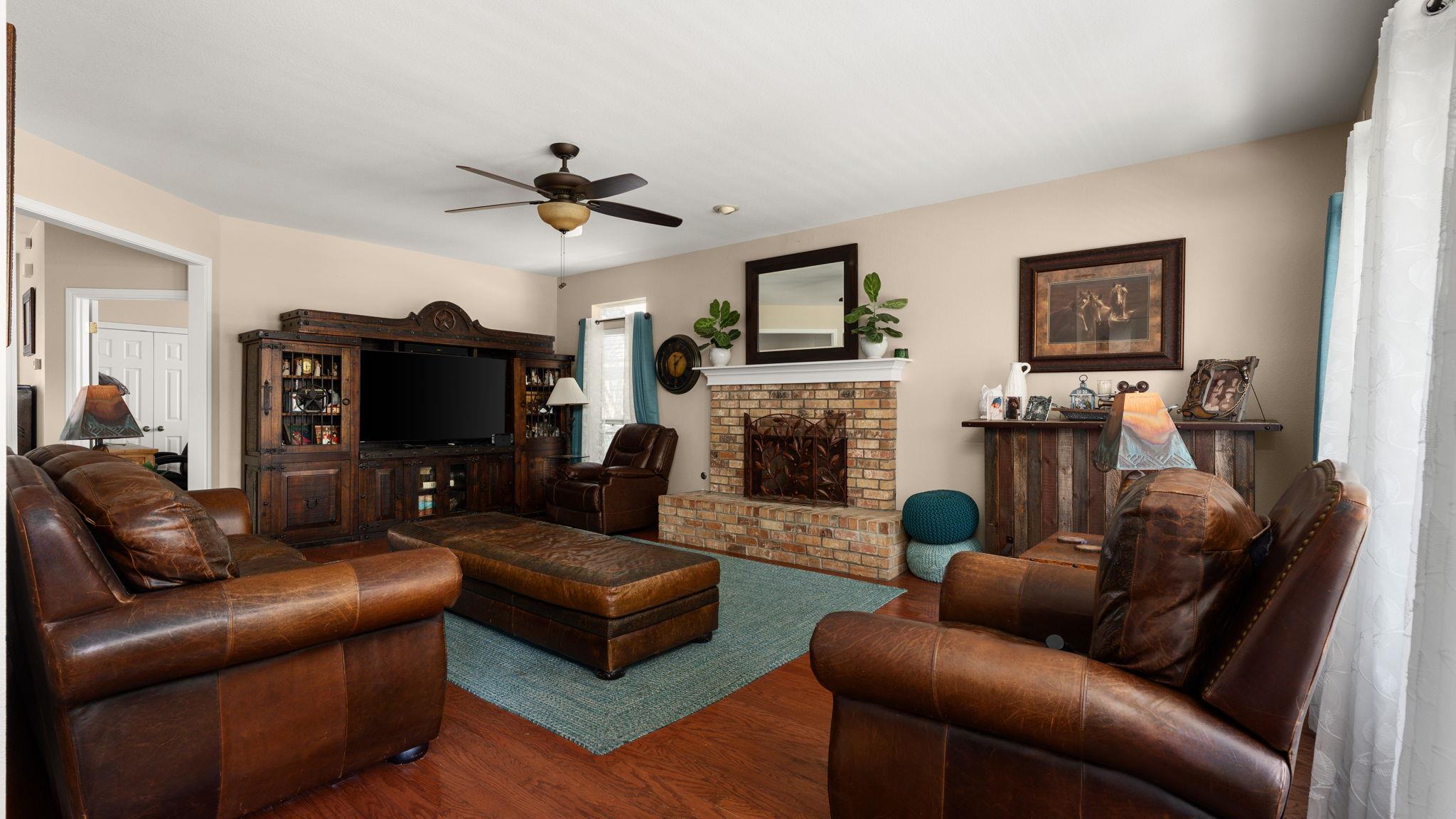 510 Oakwood Blvd, Round Rock, TX 78681