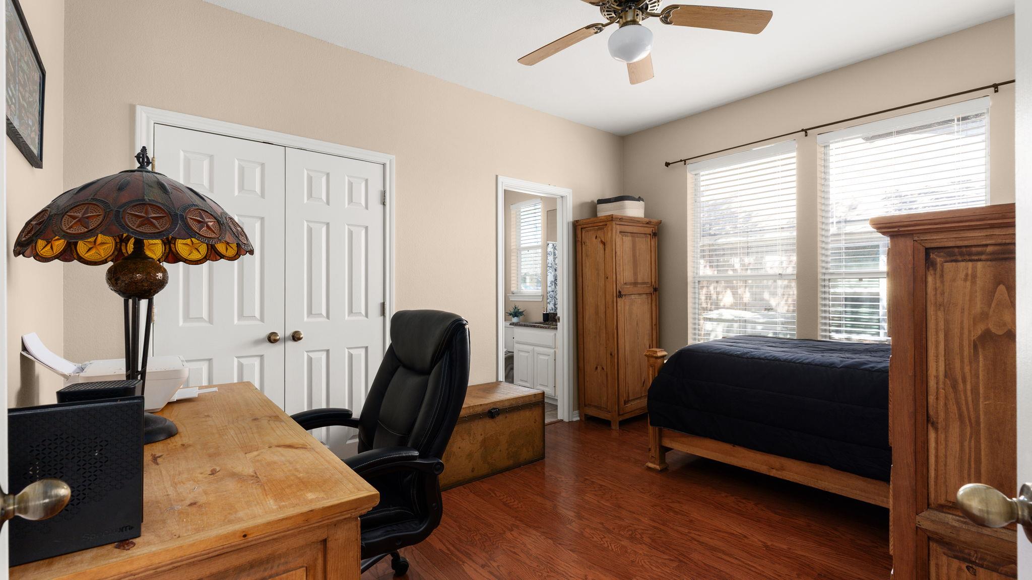 510 Oakwood Blvd, Round Rock, TX 78681