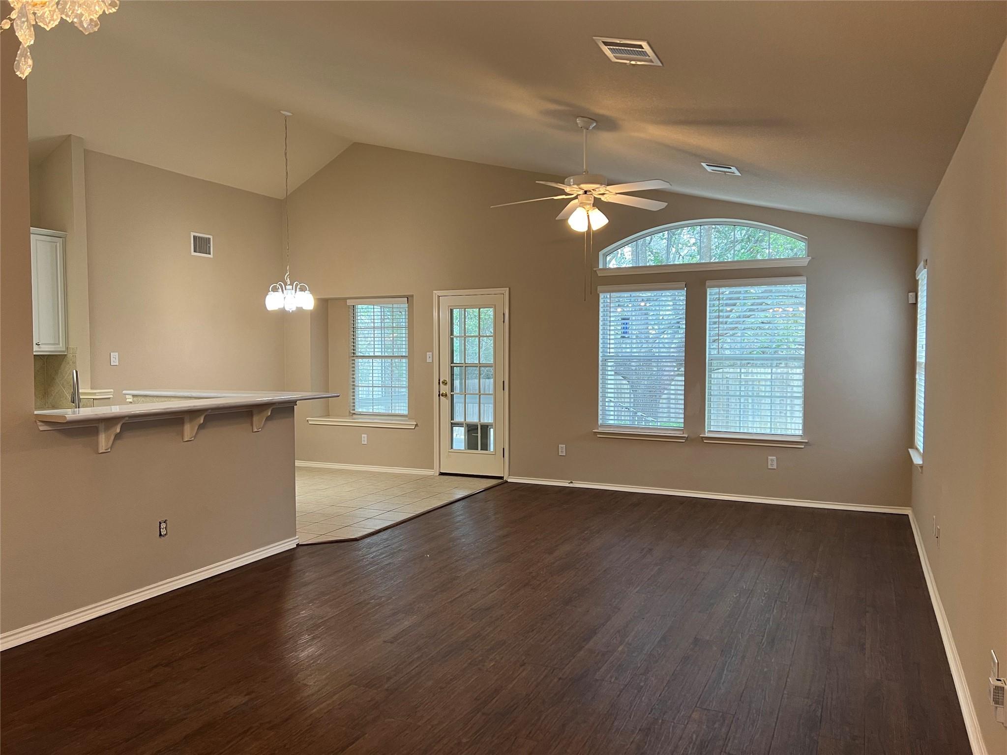 10237 Beard Ave, Austin, TX 78748