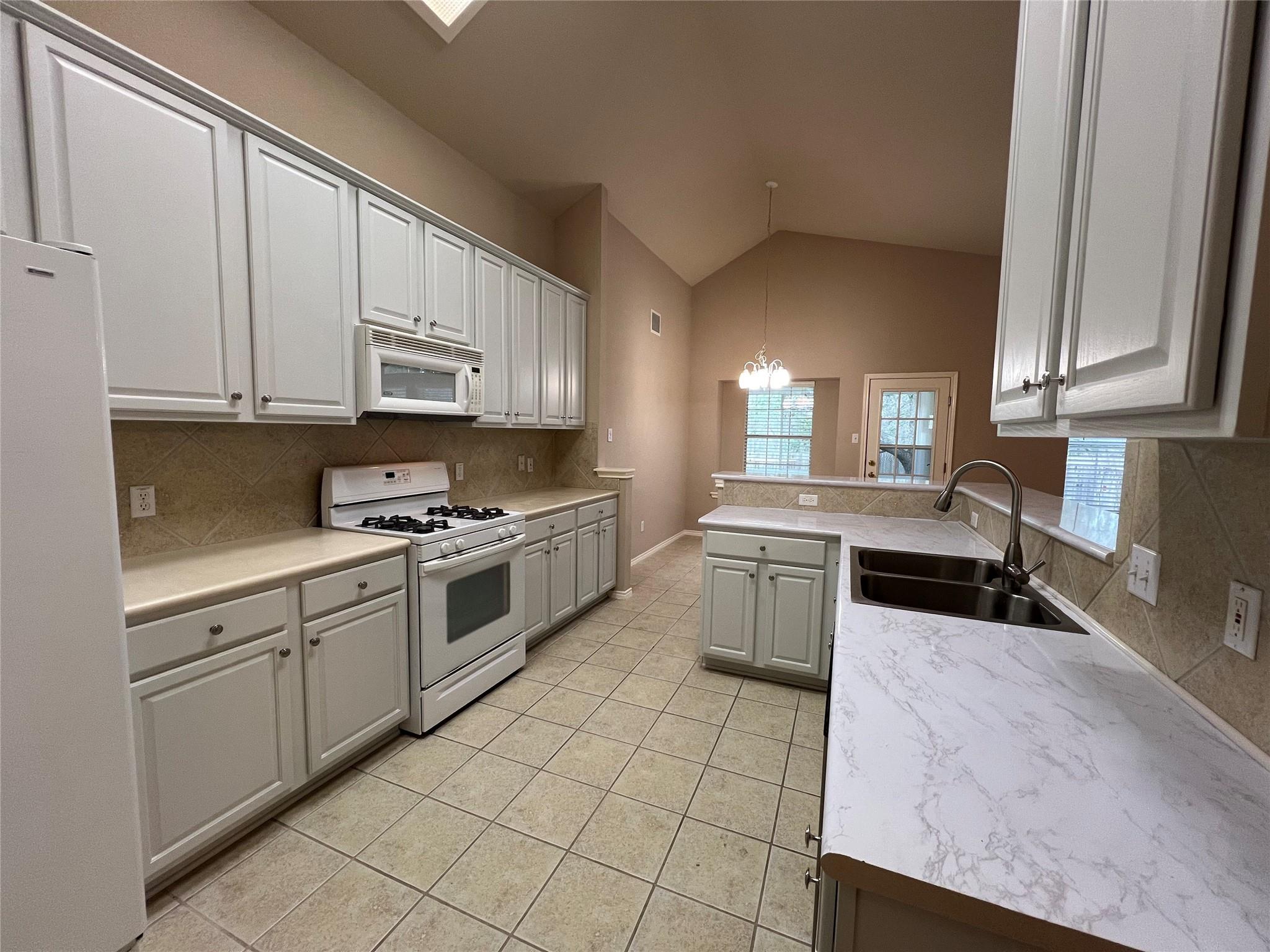 10237 Beard Ave, Austin, TX 78748