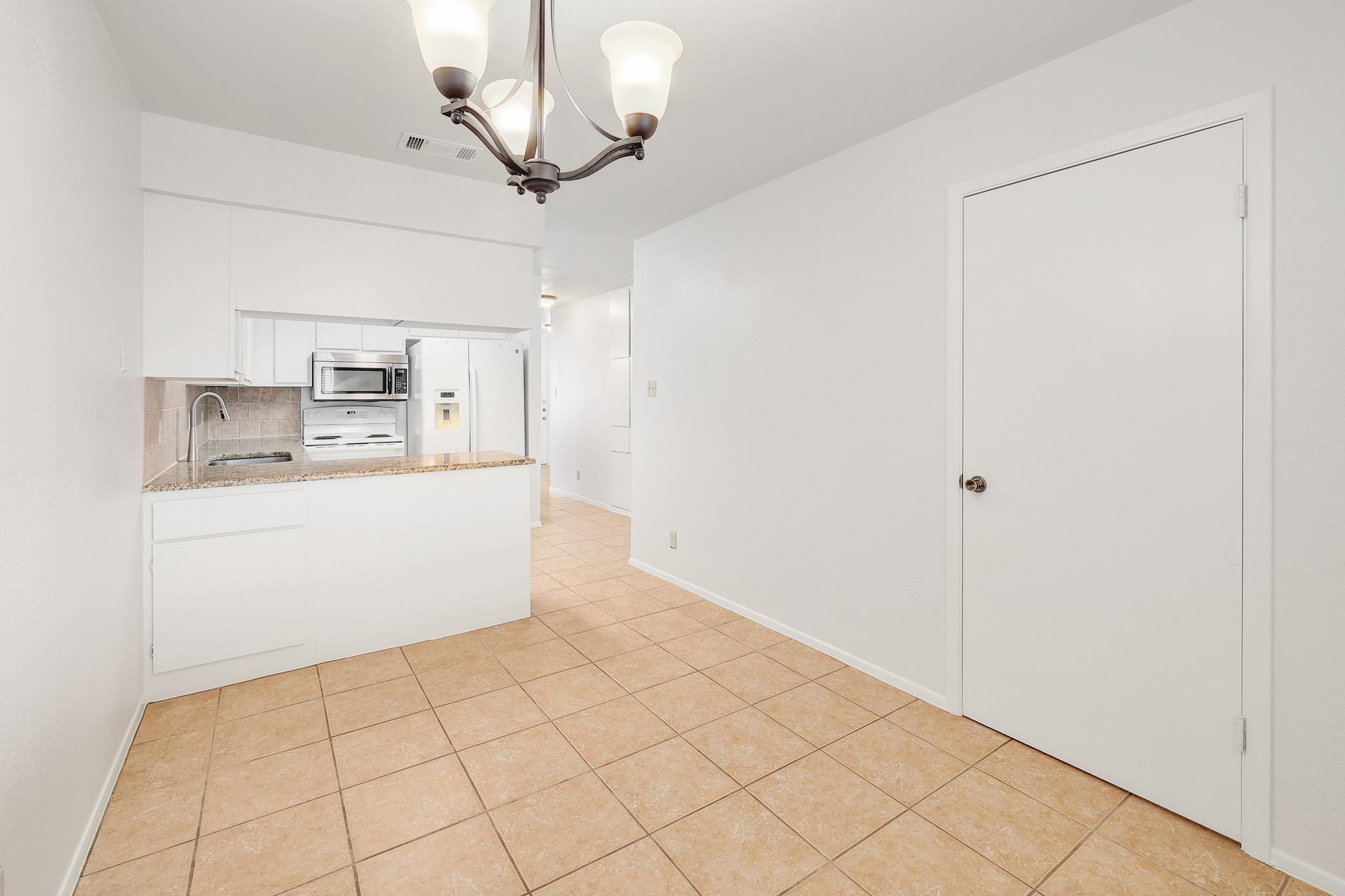 316/318 Highland Estates Dr, Round Rock, TX 78664