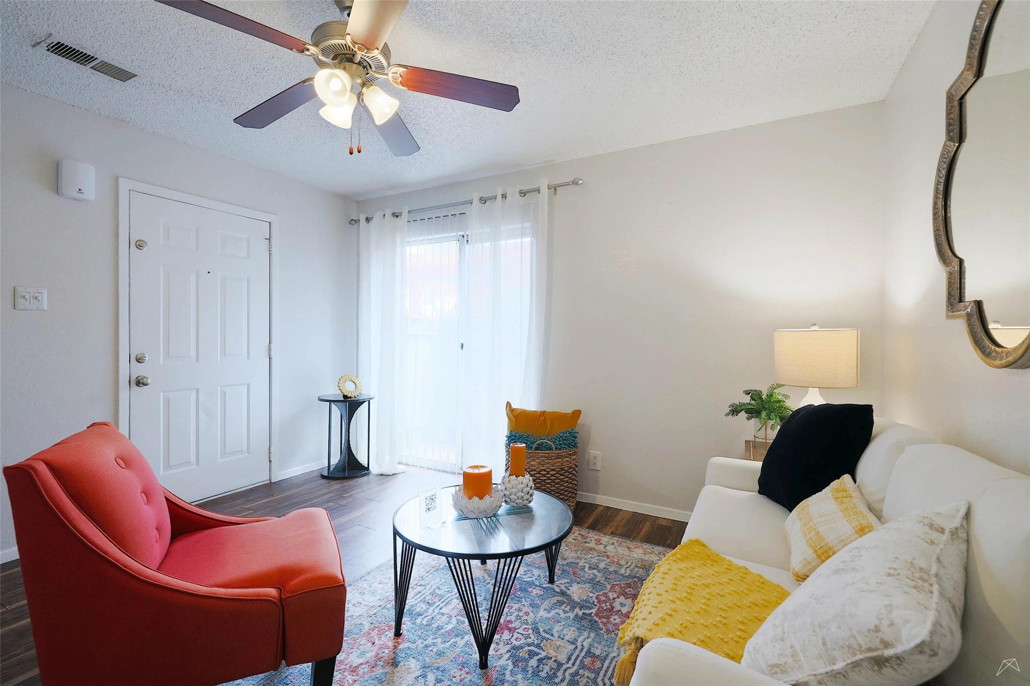 6808 S I-35 Frontage Rd # 111, Austin, TX 78745