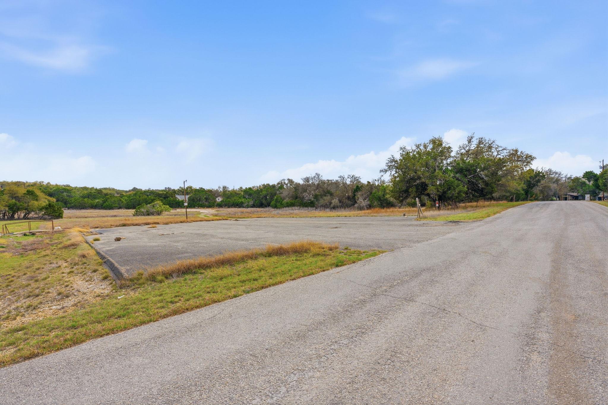 226 Lake Pettit Dr Dr, Canyon Lake, TX 78133