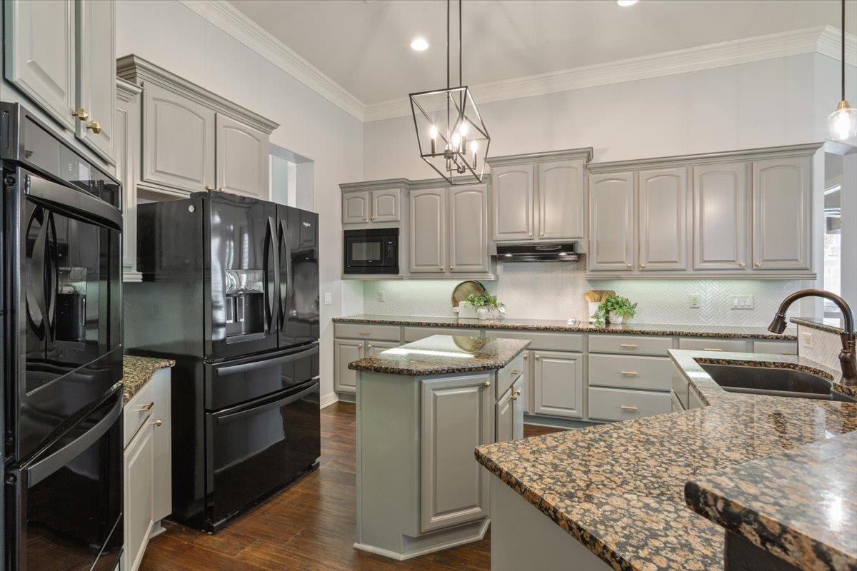 2205 High View Dr, Belton, TX 76513