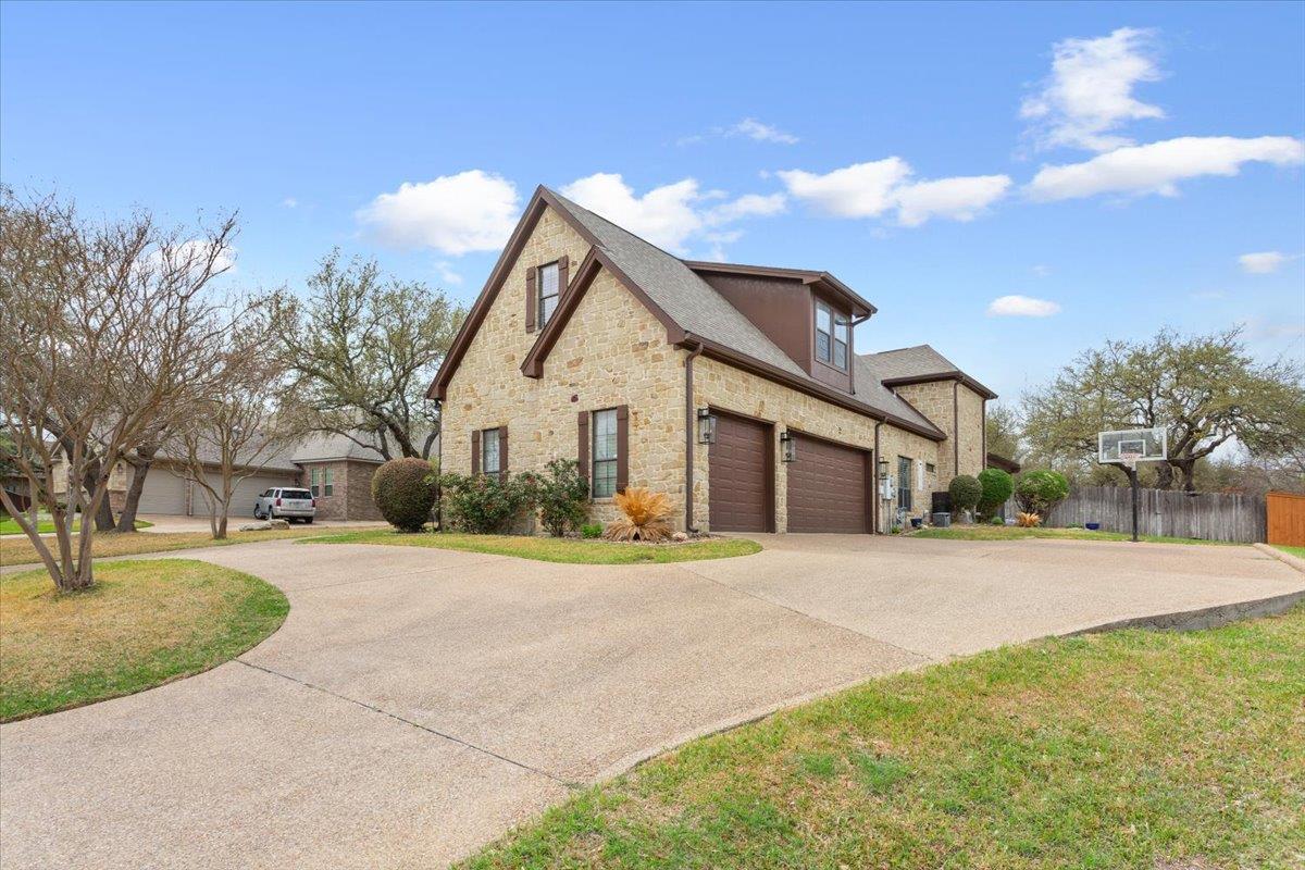 2205 High View Dr, Belton, TX 76513