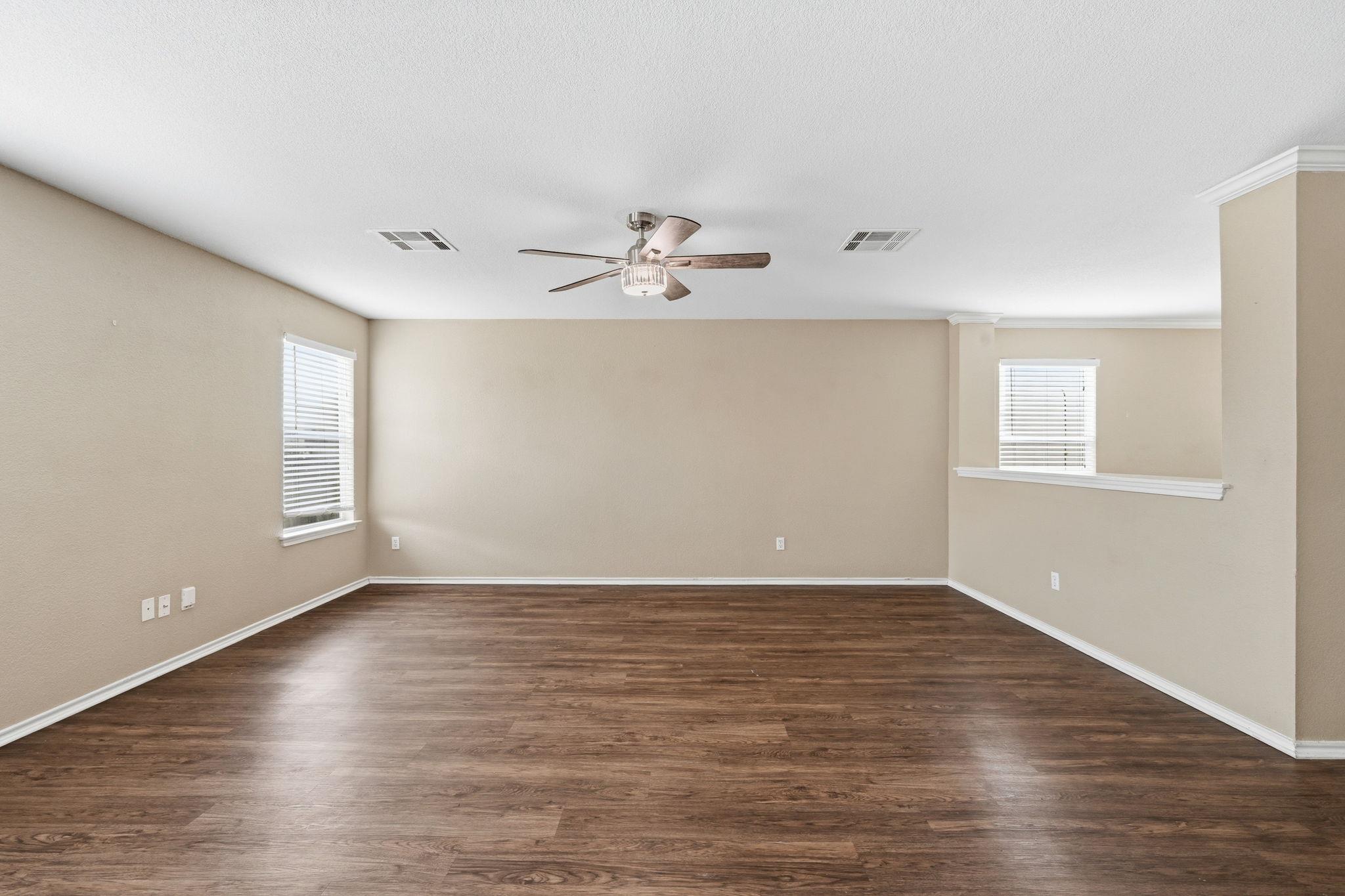 157 Pebble Creek Ln, Buda, TX 78610