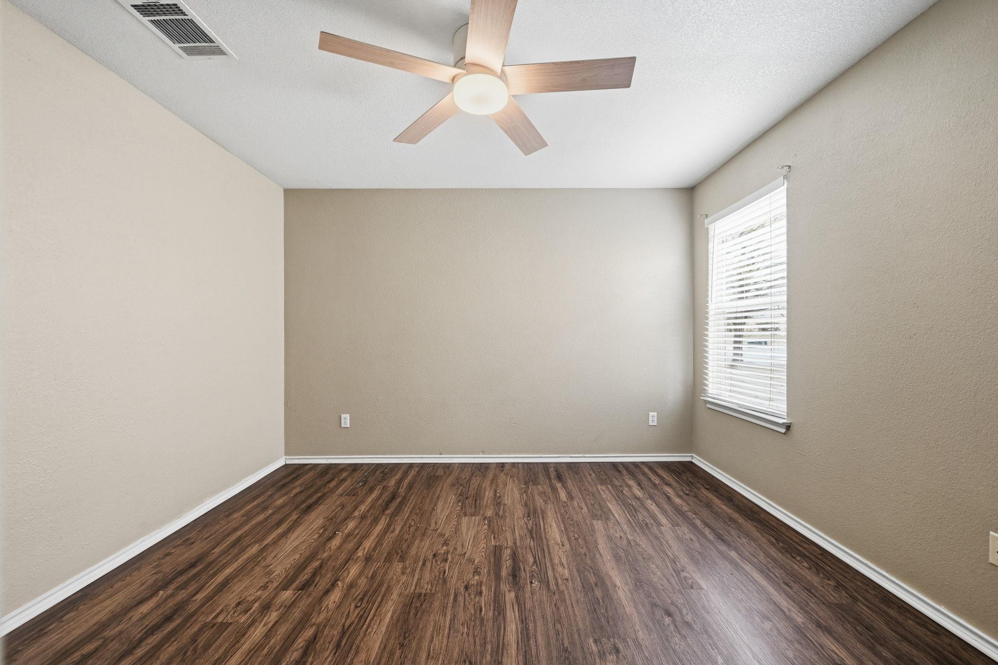 157 Pebble Creek Ln, Buda, TX 78610