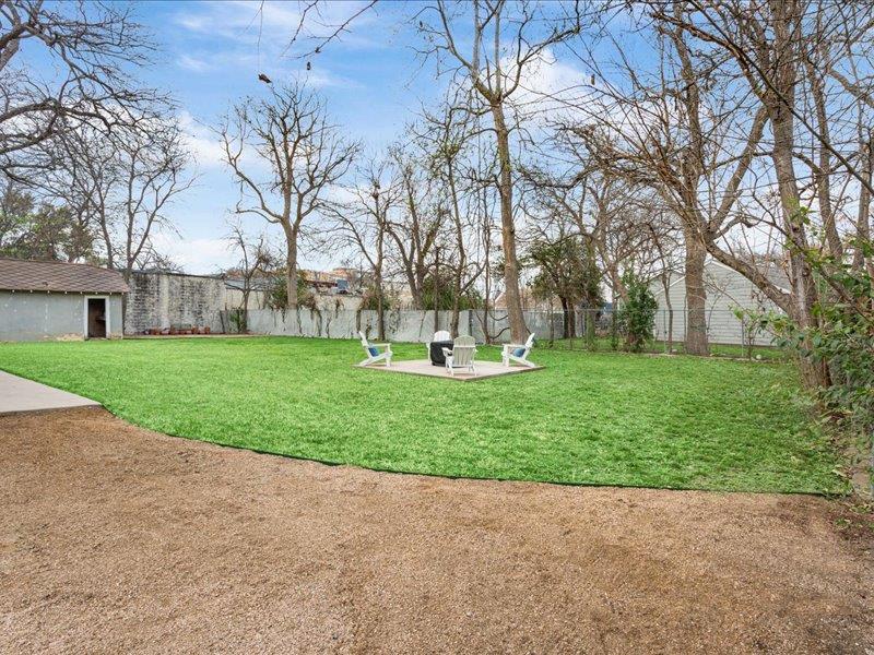 1205 S Main St, Georgetown, TX 78626