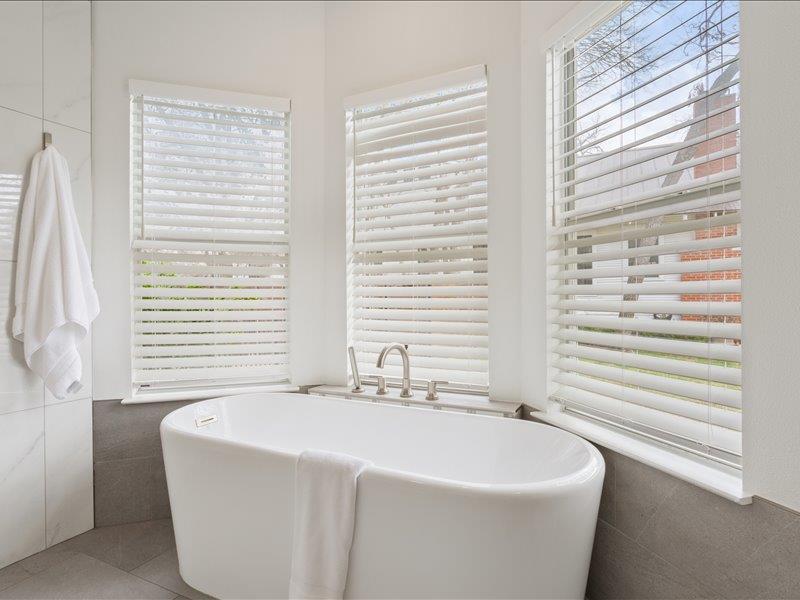 1205 S Main St, Georgetown, TX 78626