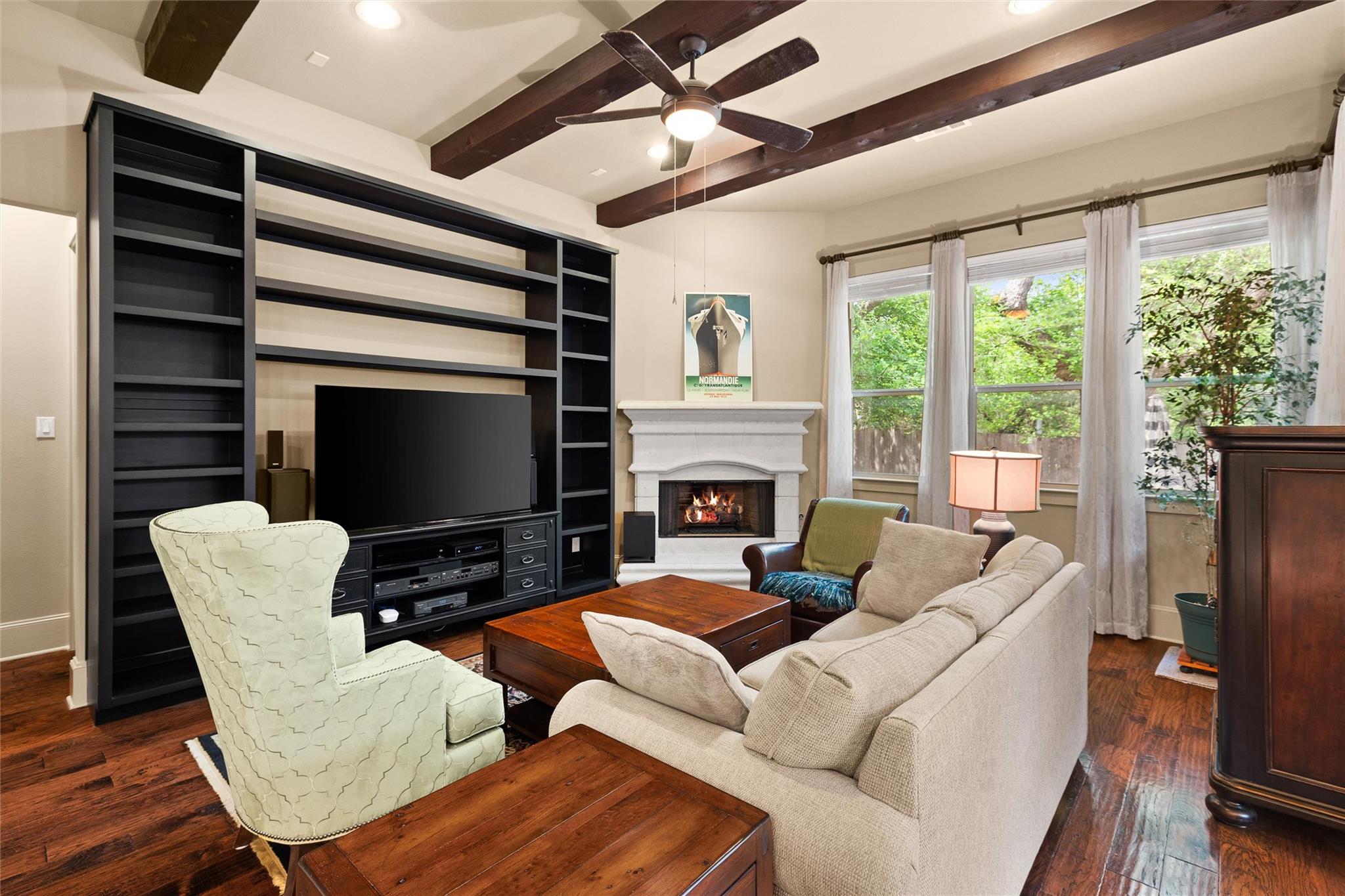 8512 Etienne Cv, Austin, TX 78759