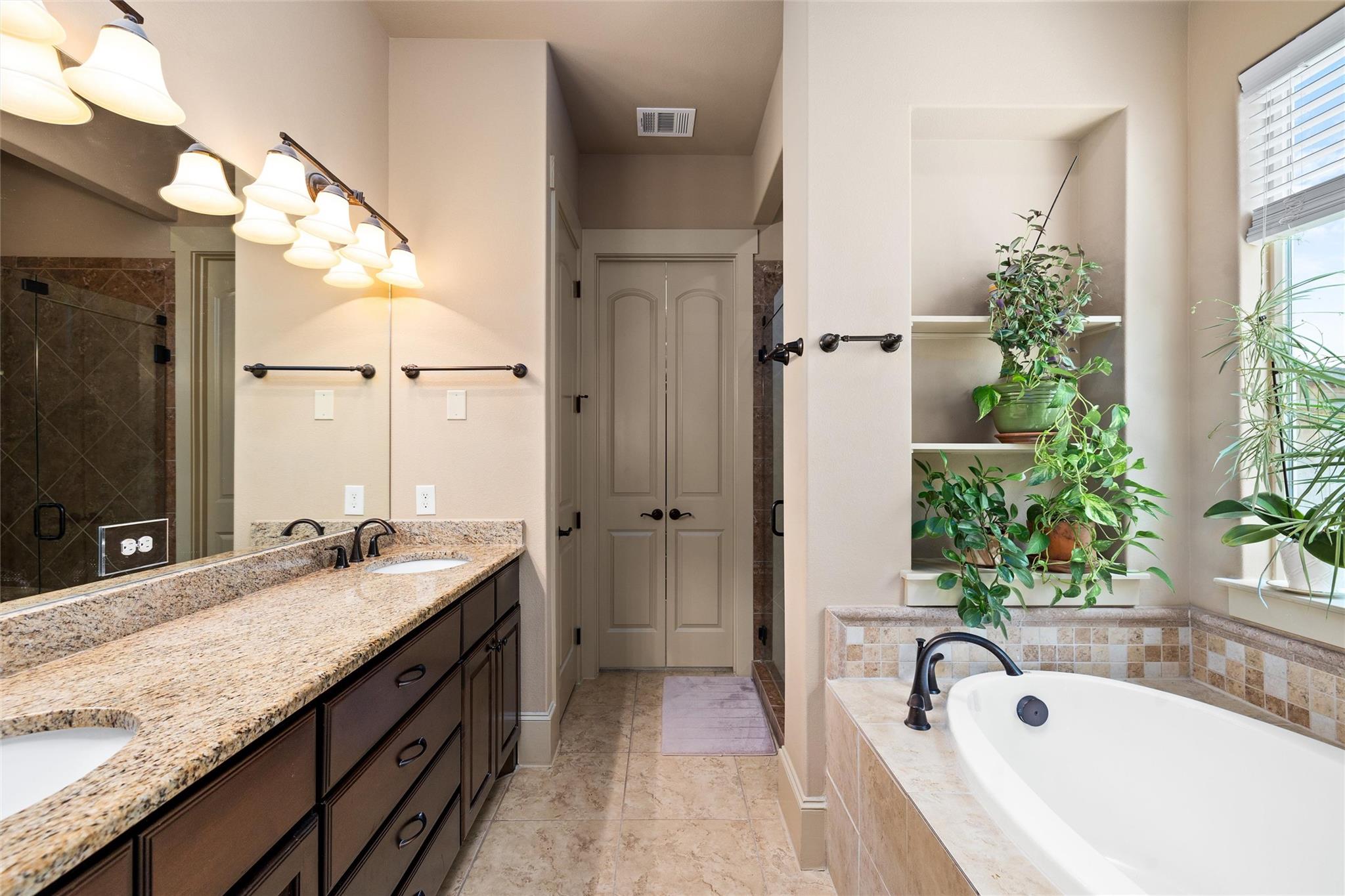 8512 Etienne Cv, Austin, TX 78759