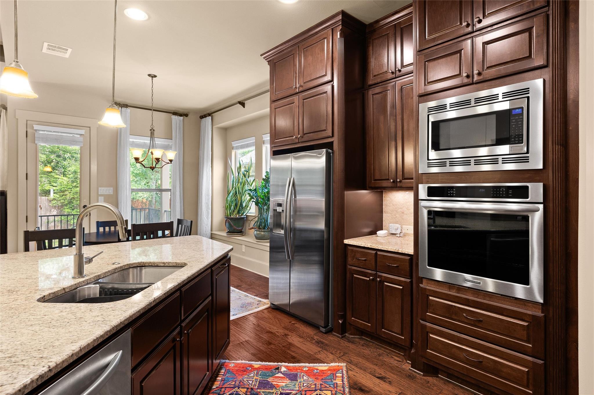 8512 Etienne Cv, Austin, TX 78759