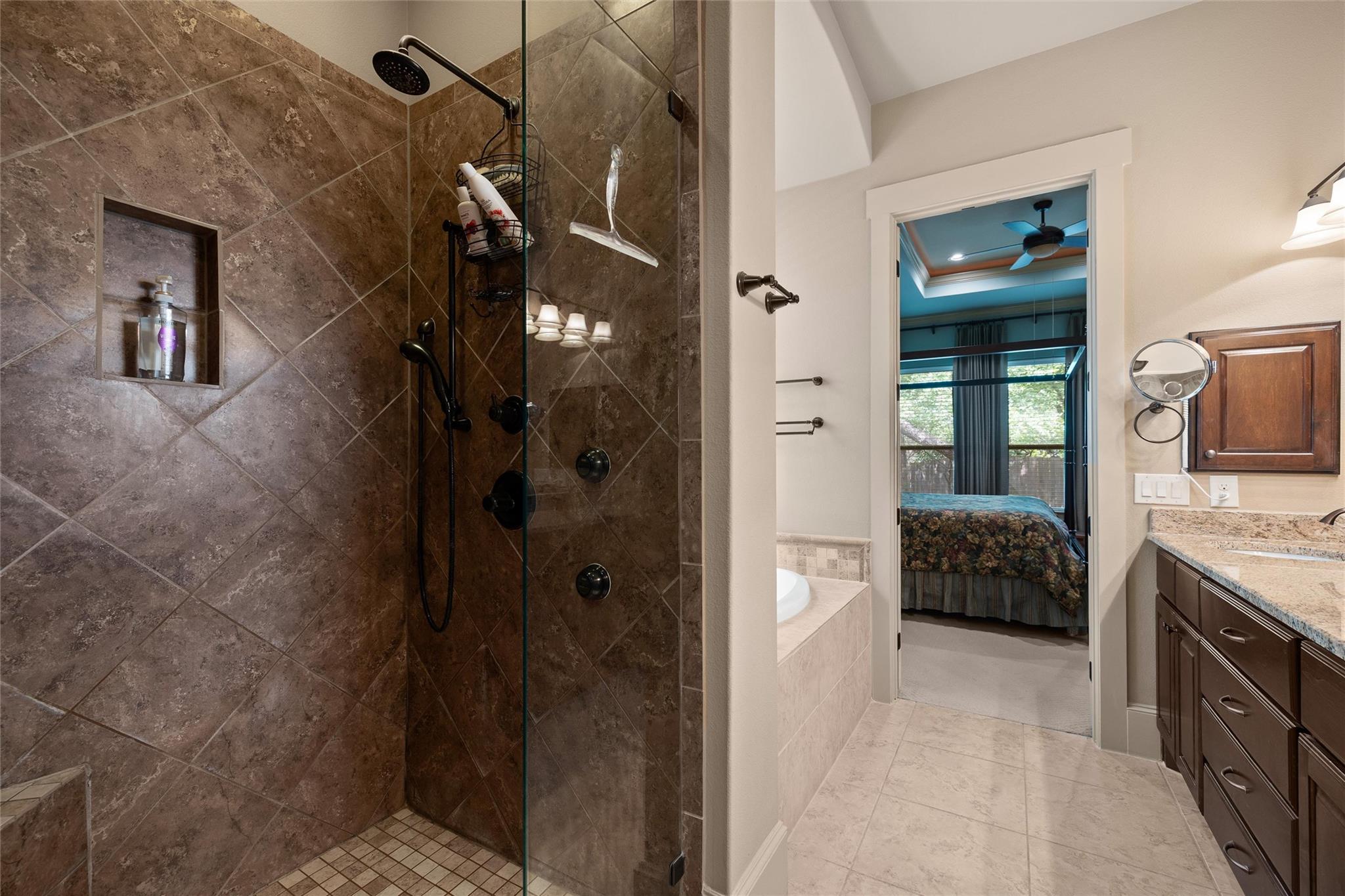 8512 Etienne Cv, Austin, TX 78759