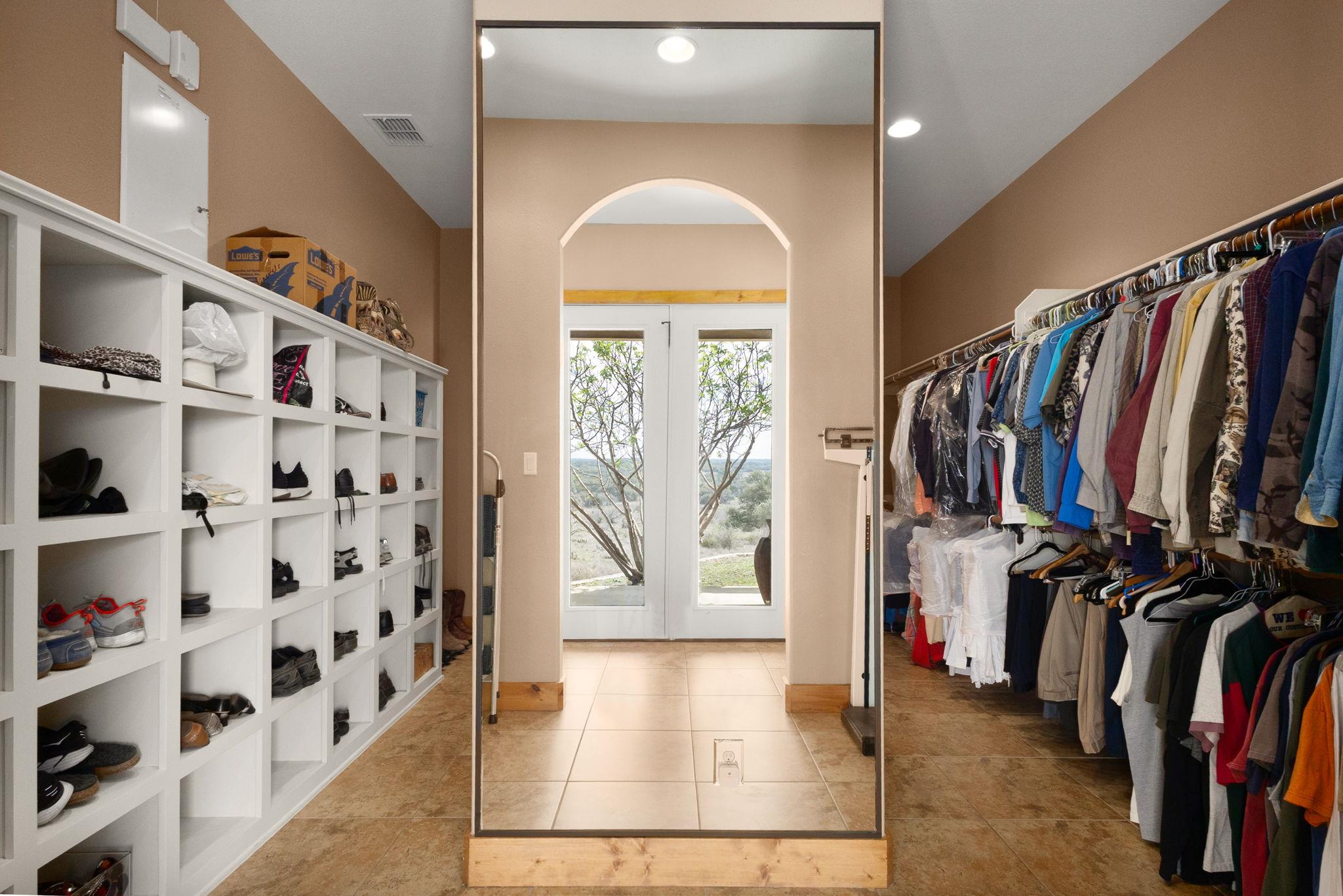 2810 Bridlewood Ranches Dr., San Marcos, TX 78666