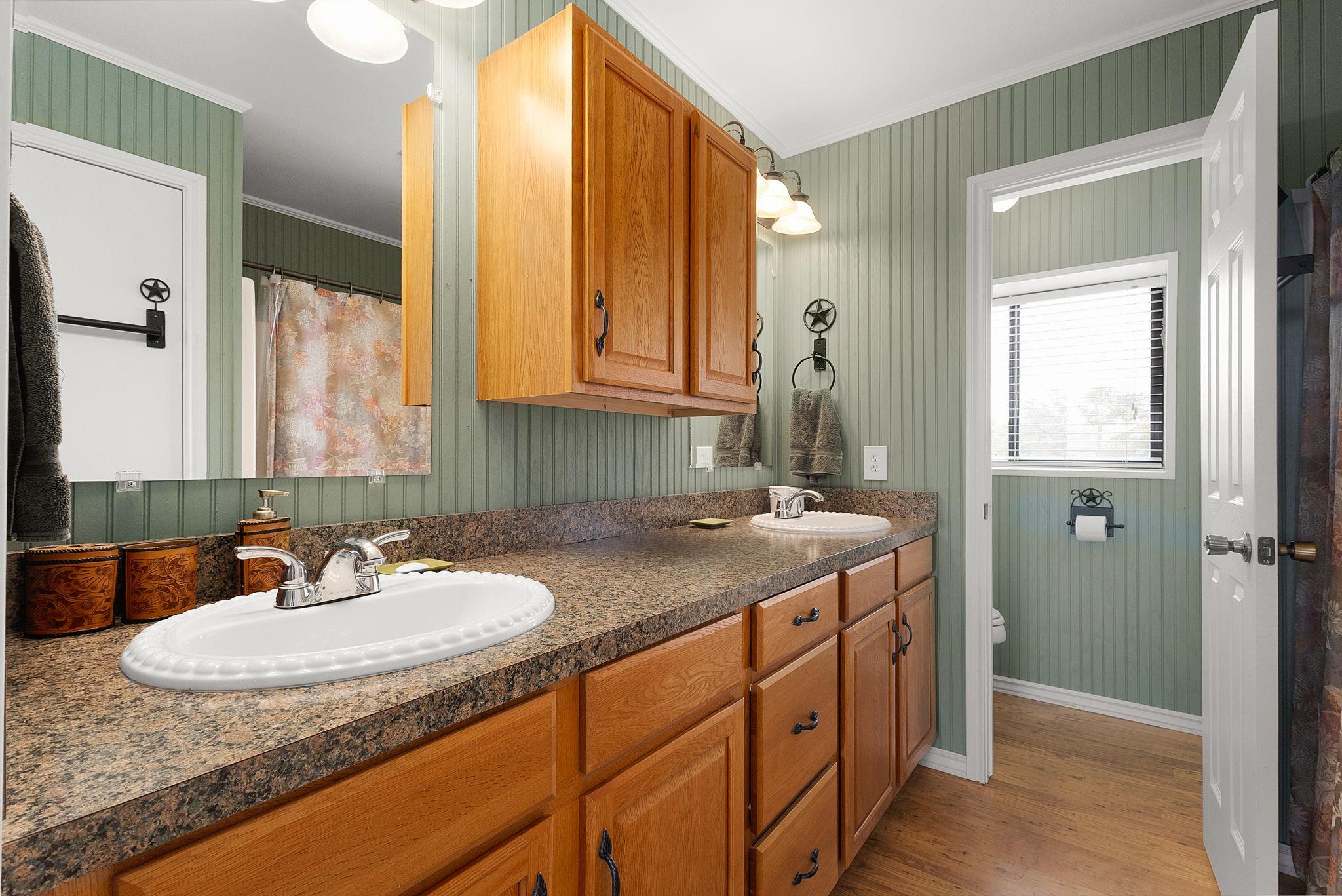 2810 Bridlewood Ranches Dr., San Marcos, TX 78666