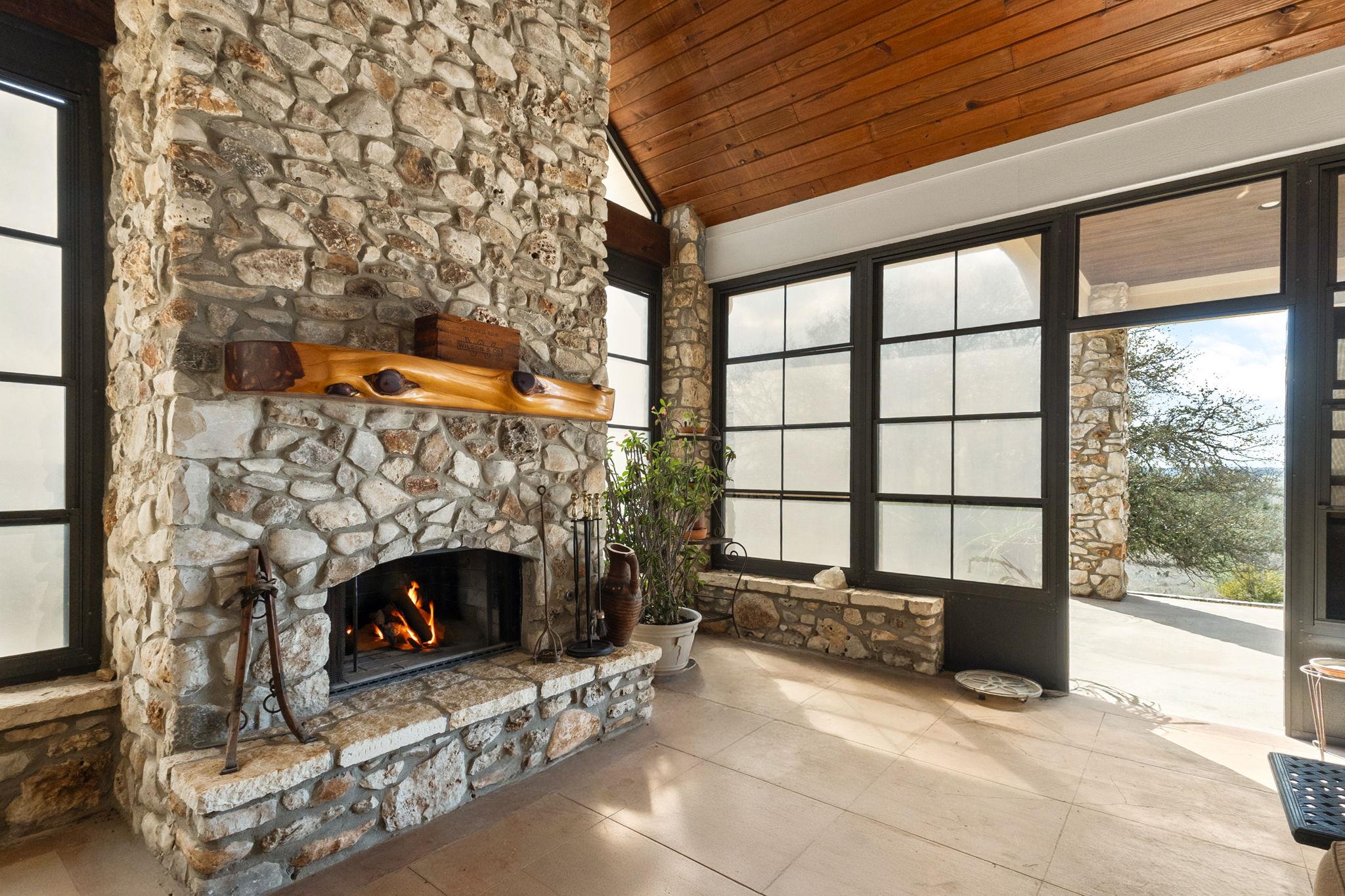 2810 Bridlewood Ranches Dr., San Marcos, TX 78666