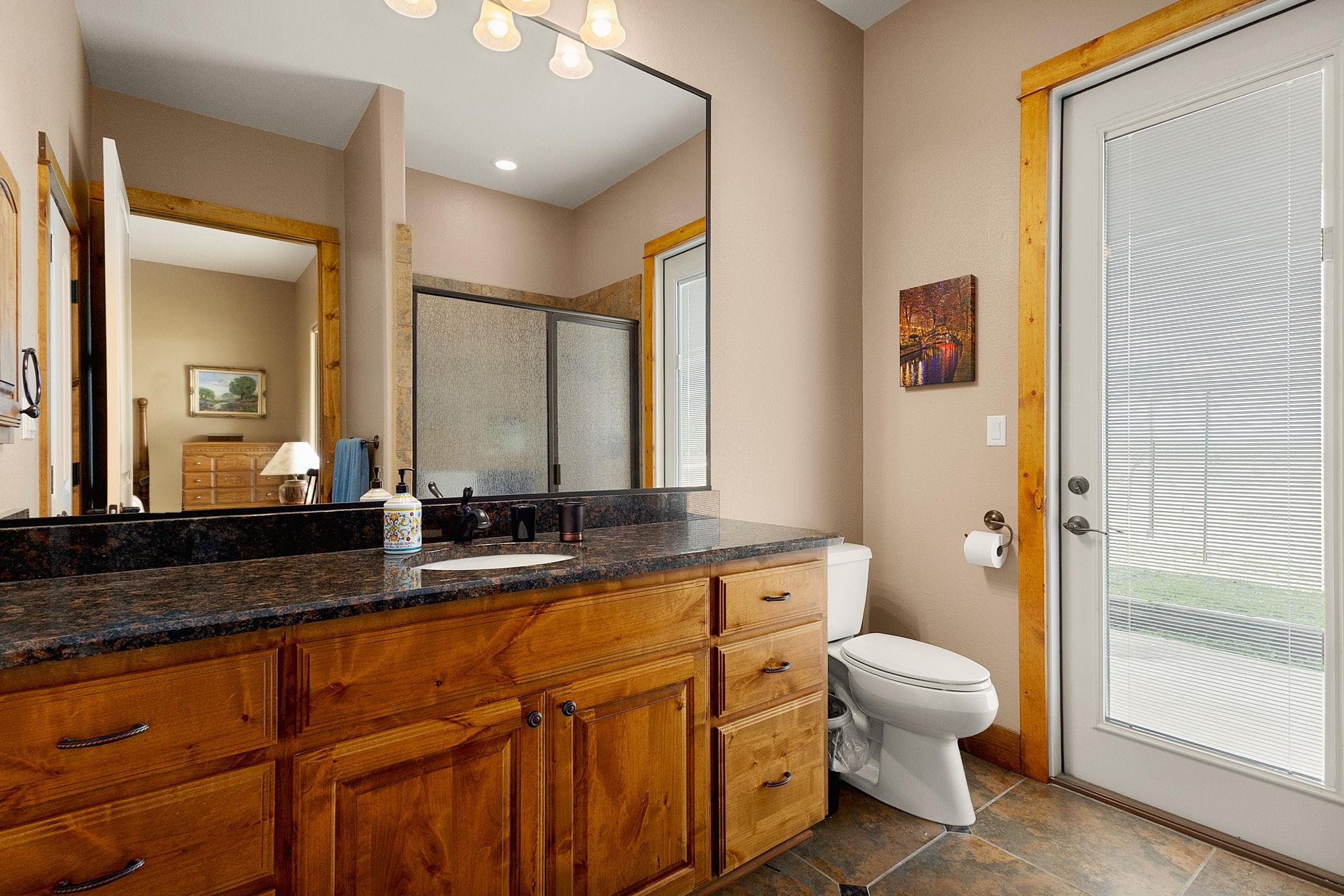 2810 Bridlewood Ranches Dr., San Marcos, TX 78666