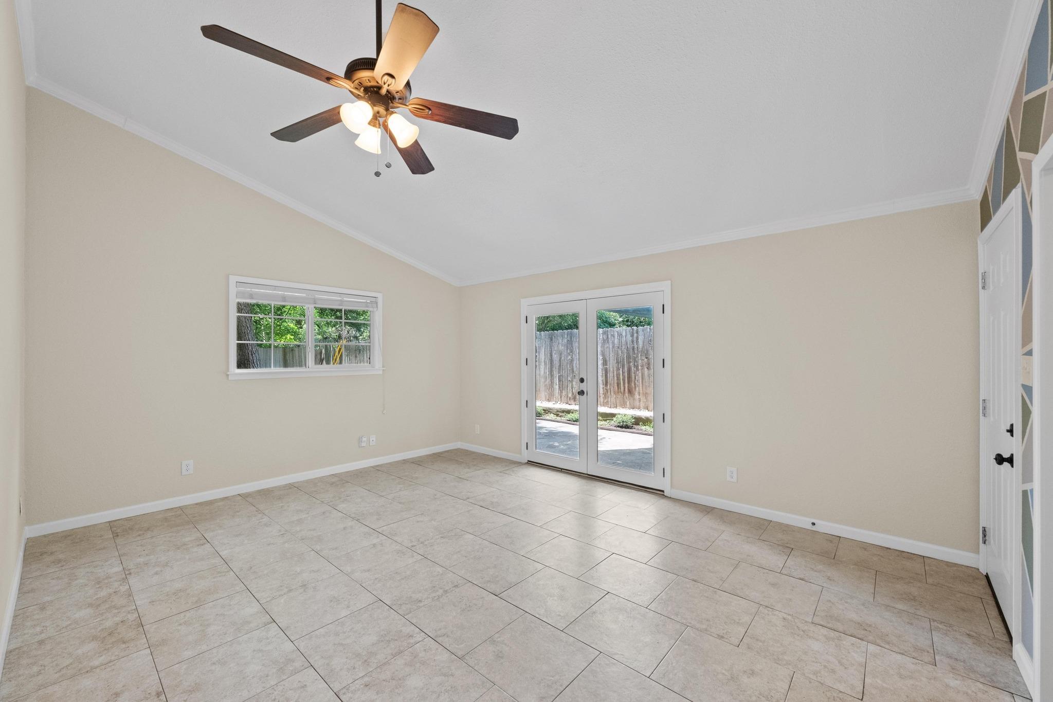 3102 Glen Ora St # 102, Austin, TX 78704