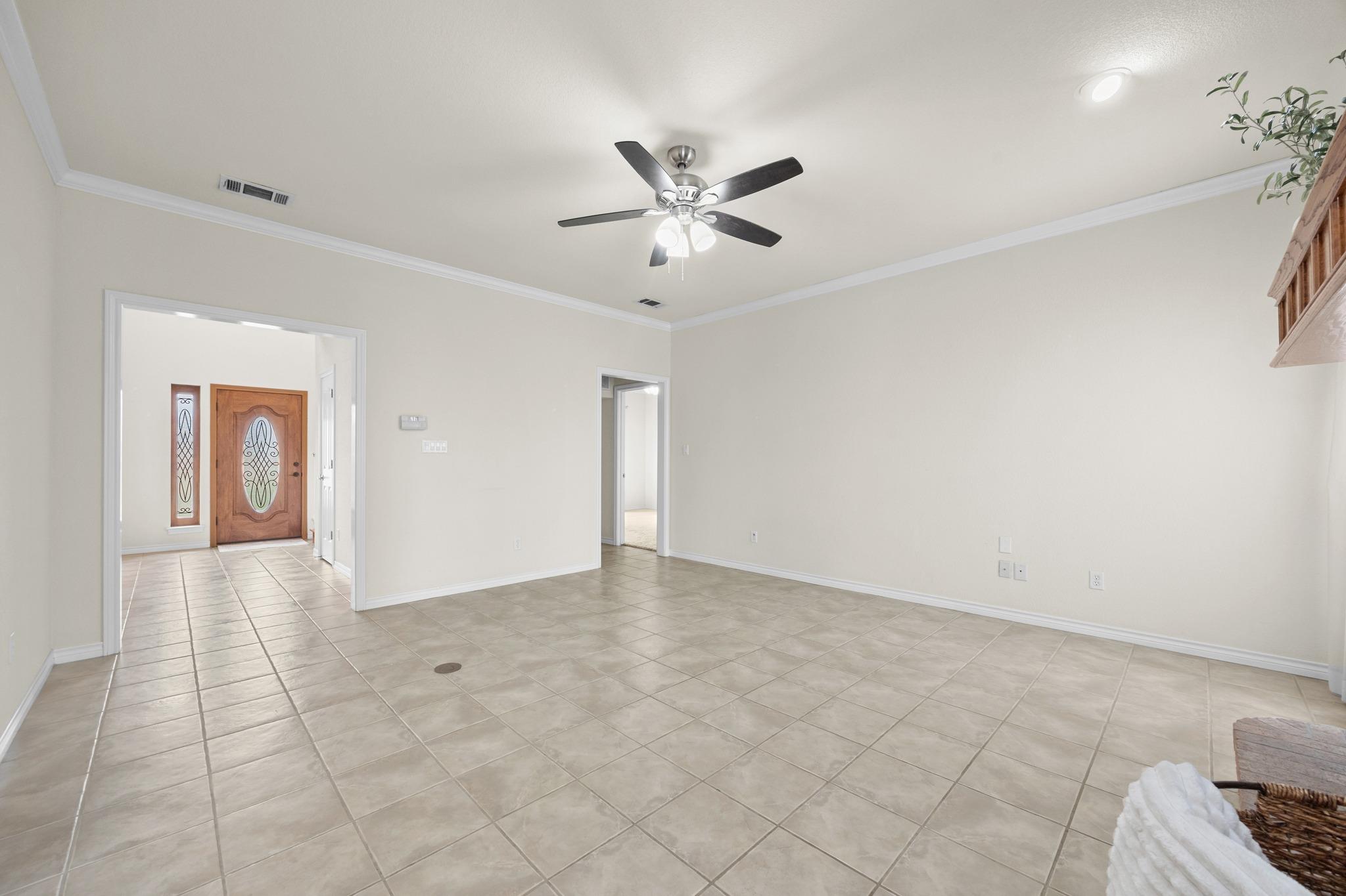 202 Highpoint Way, Georgetown, TX 78626