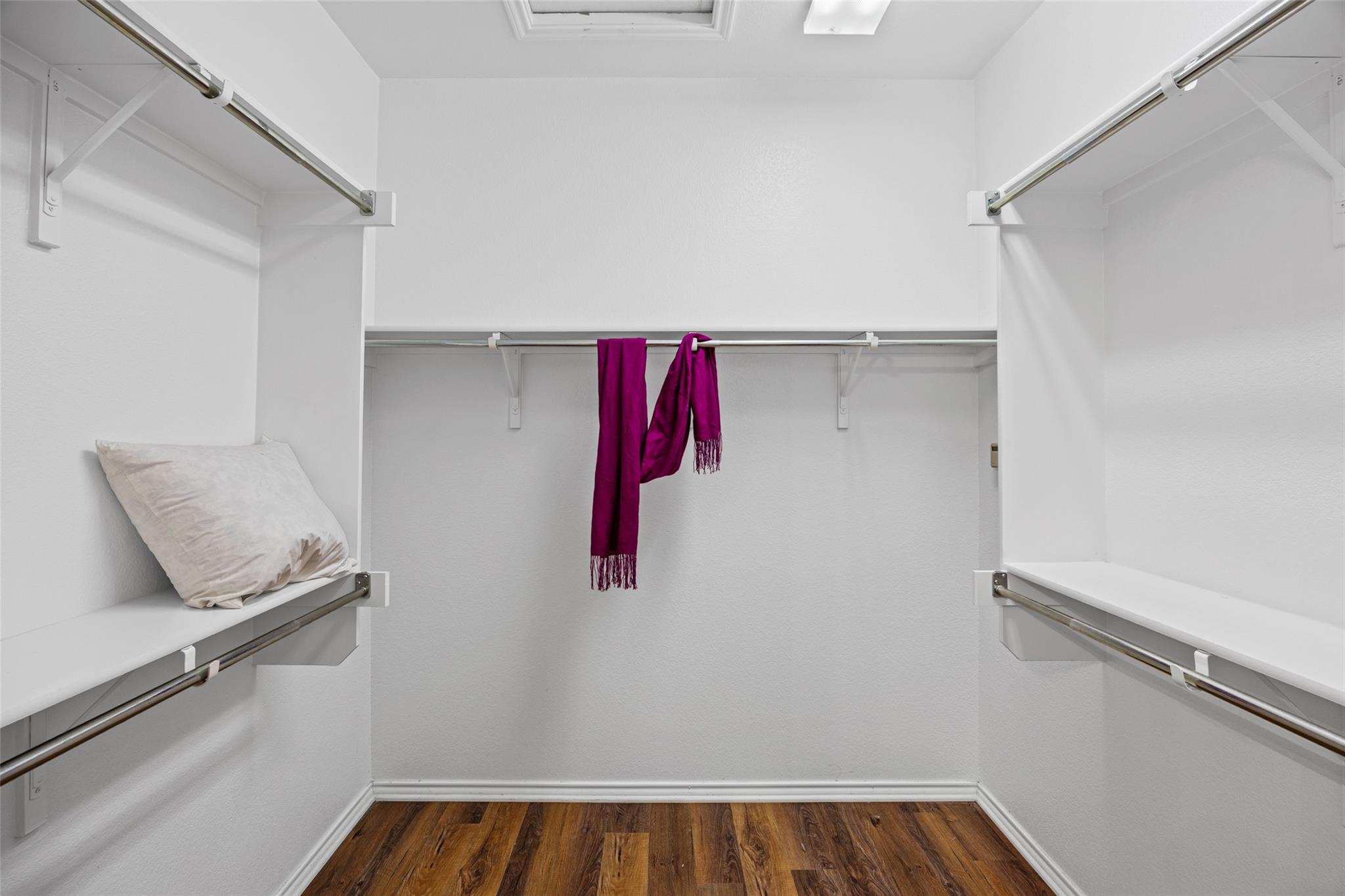 317 Essex Ln, Georgetown, TX 78633