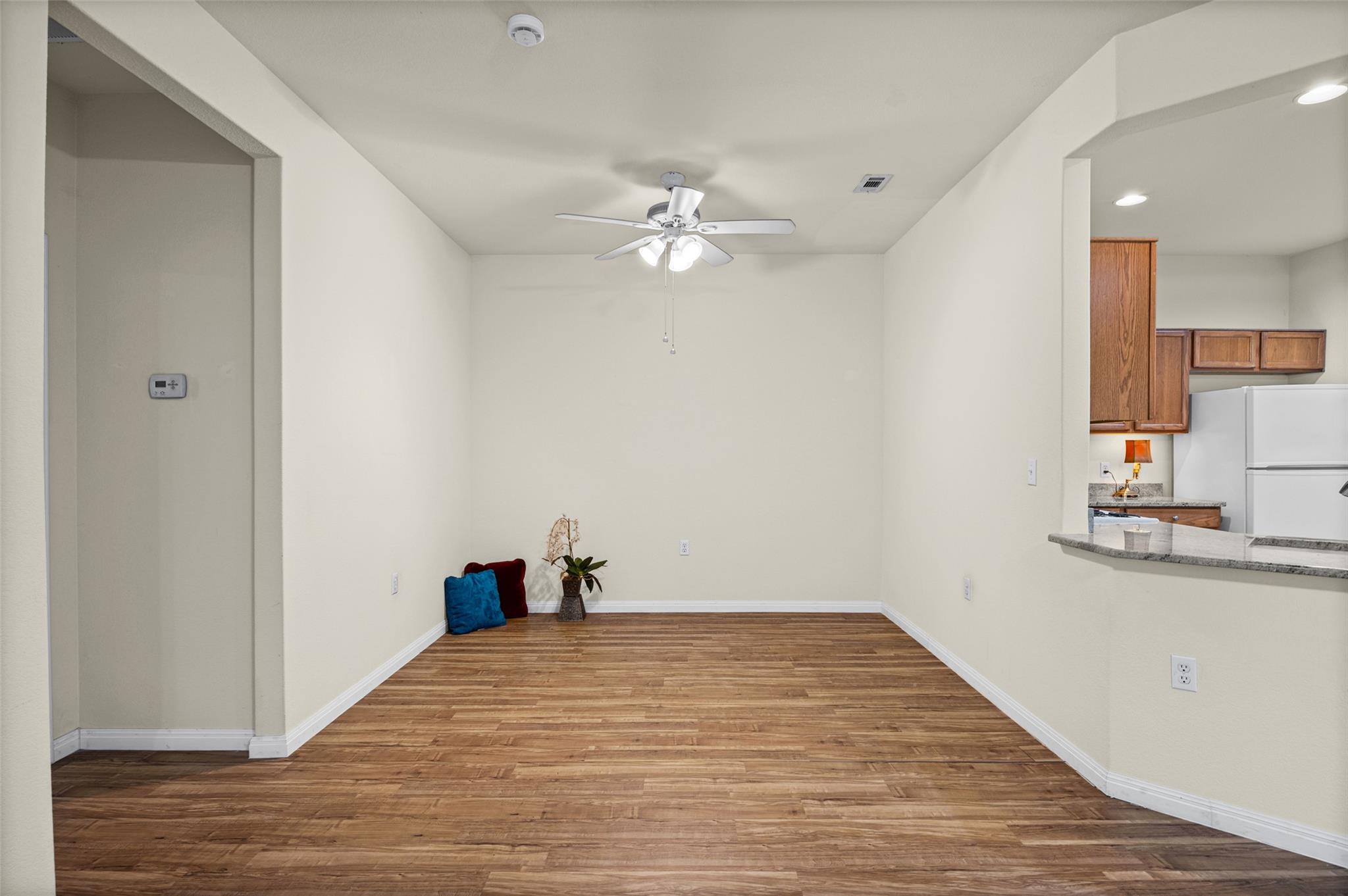 317 Essex Ln, Georgetown, TX 78633