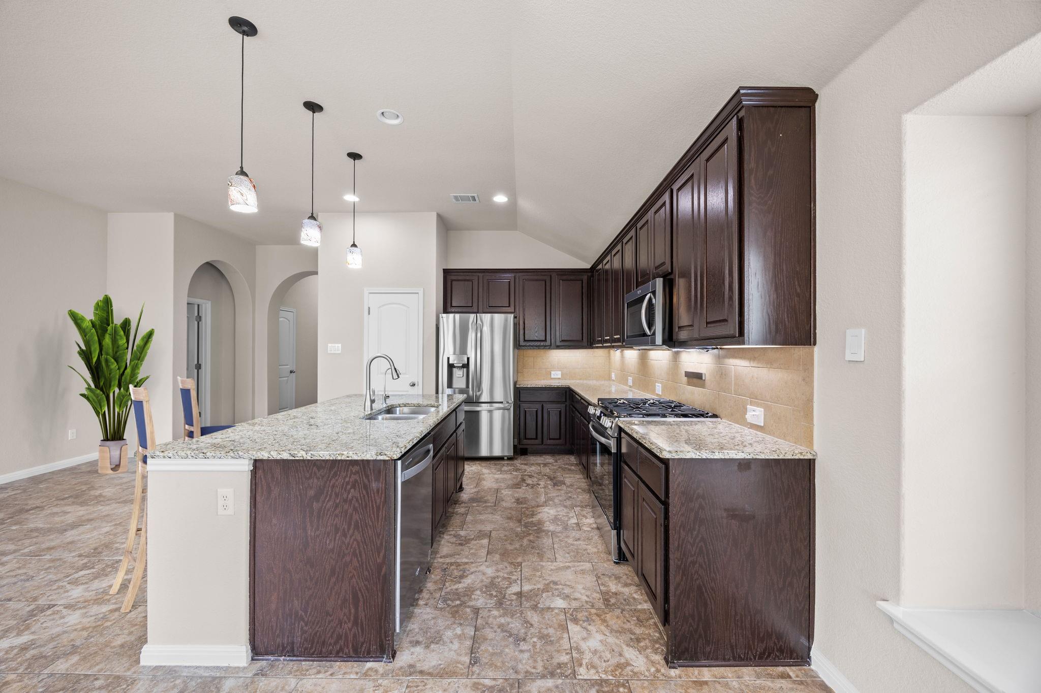 116 Kirkhill St, Hutto, TX 78634