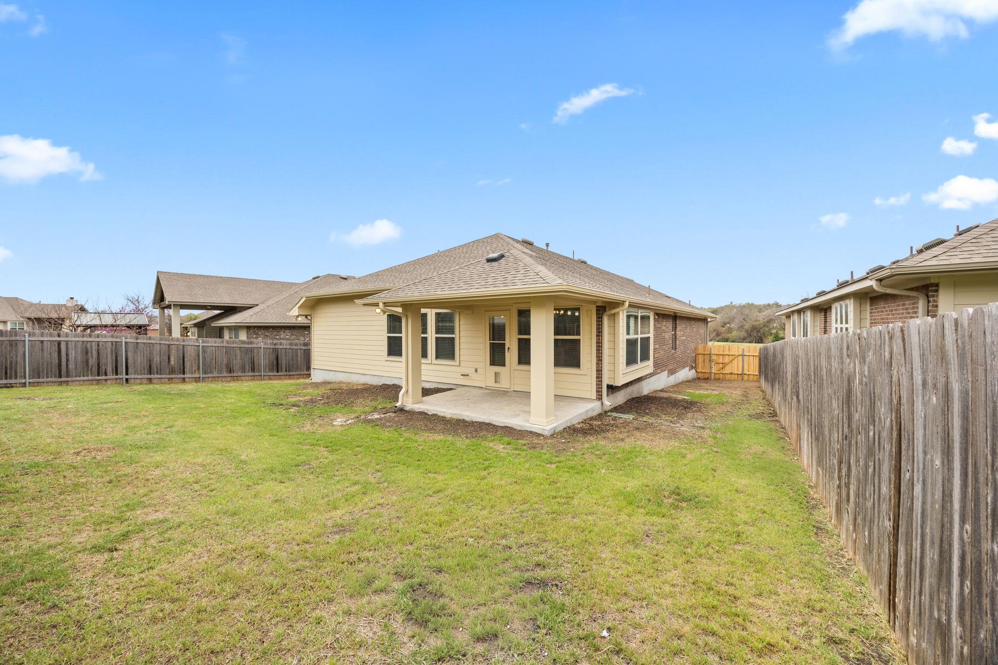 116 Kirkhill St, Hutto, TX 78634