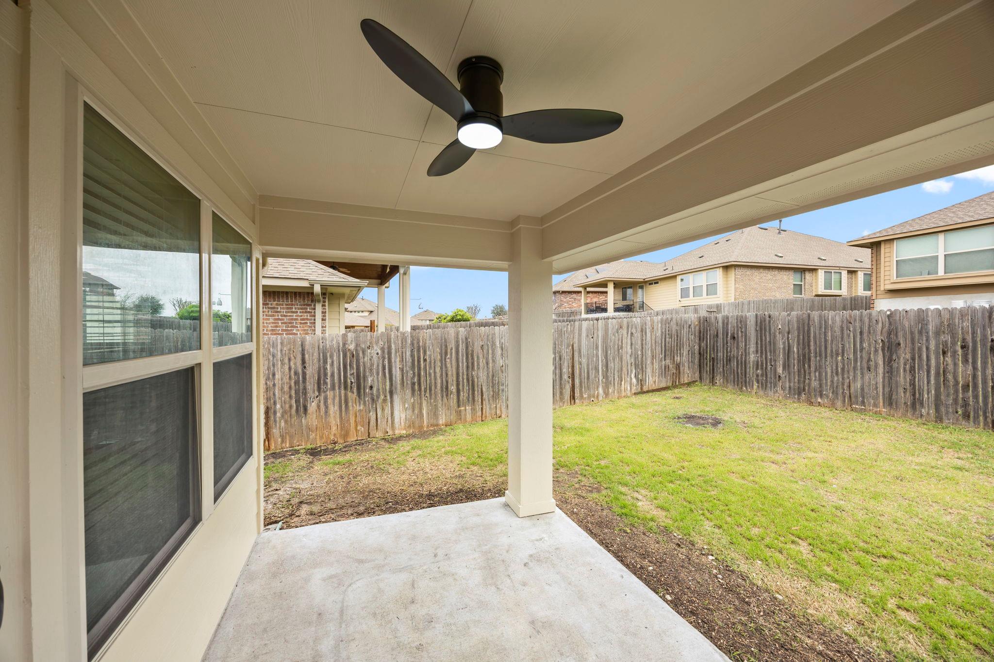 116 Kirkhill St, Hutto, TX 78634