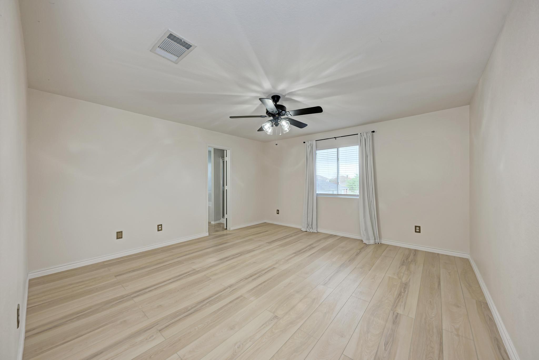 115 Camellia Dr, Hutto, TX 78634