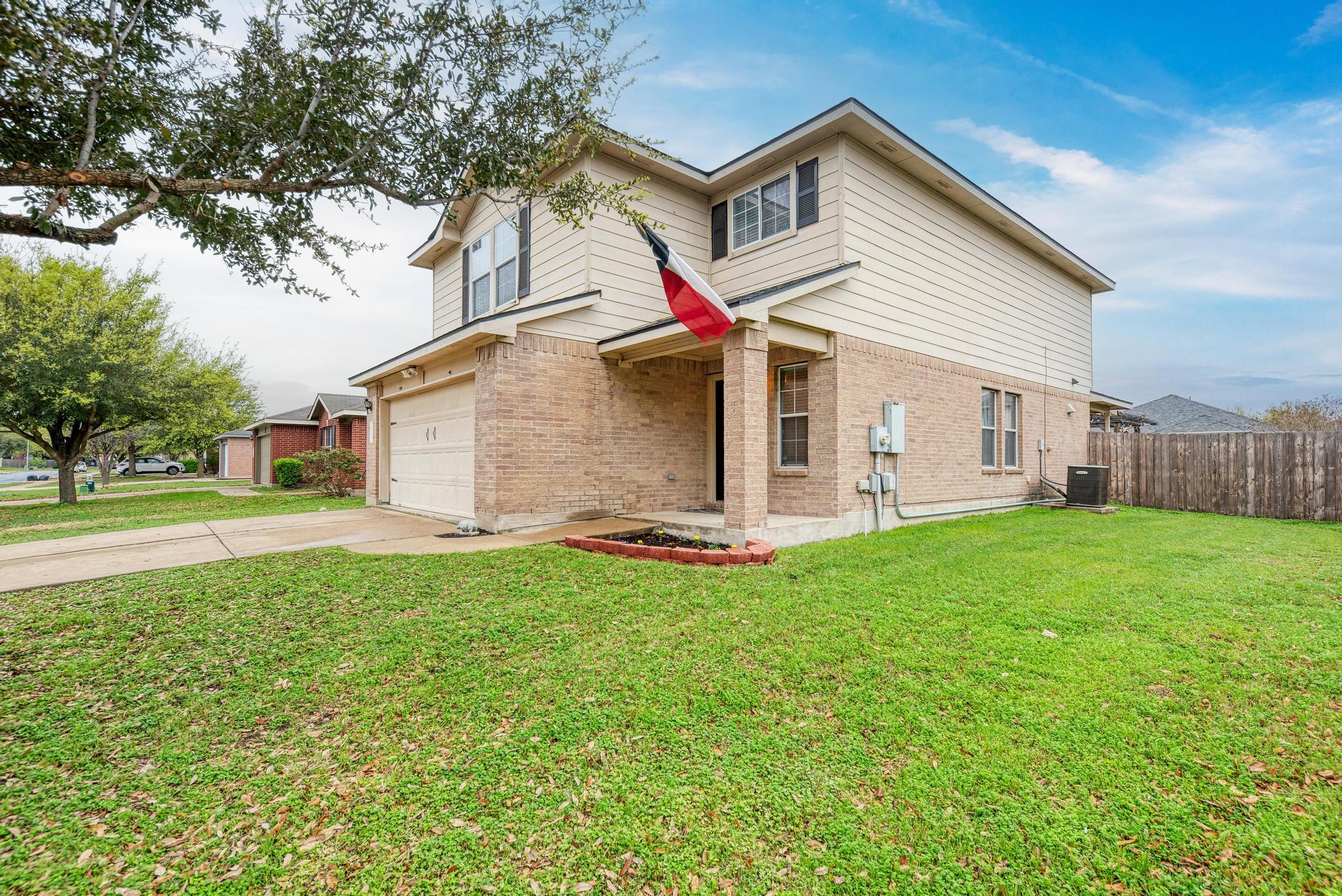 115 Camellia Dr, Hutto, TX 78634