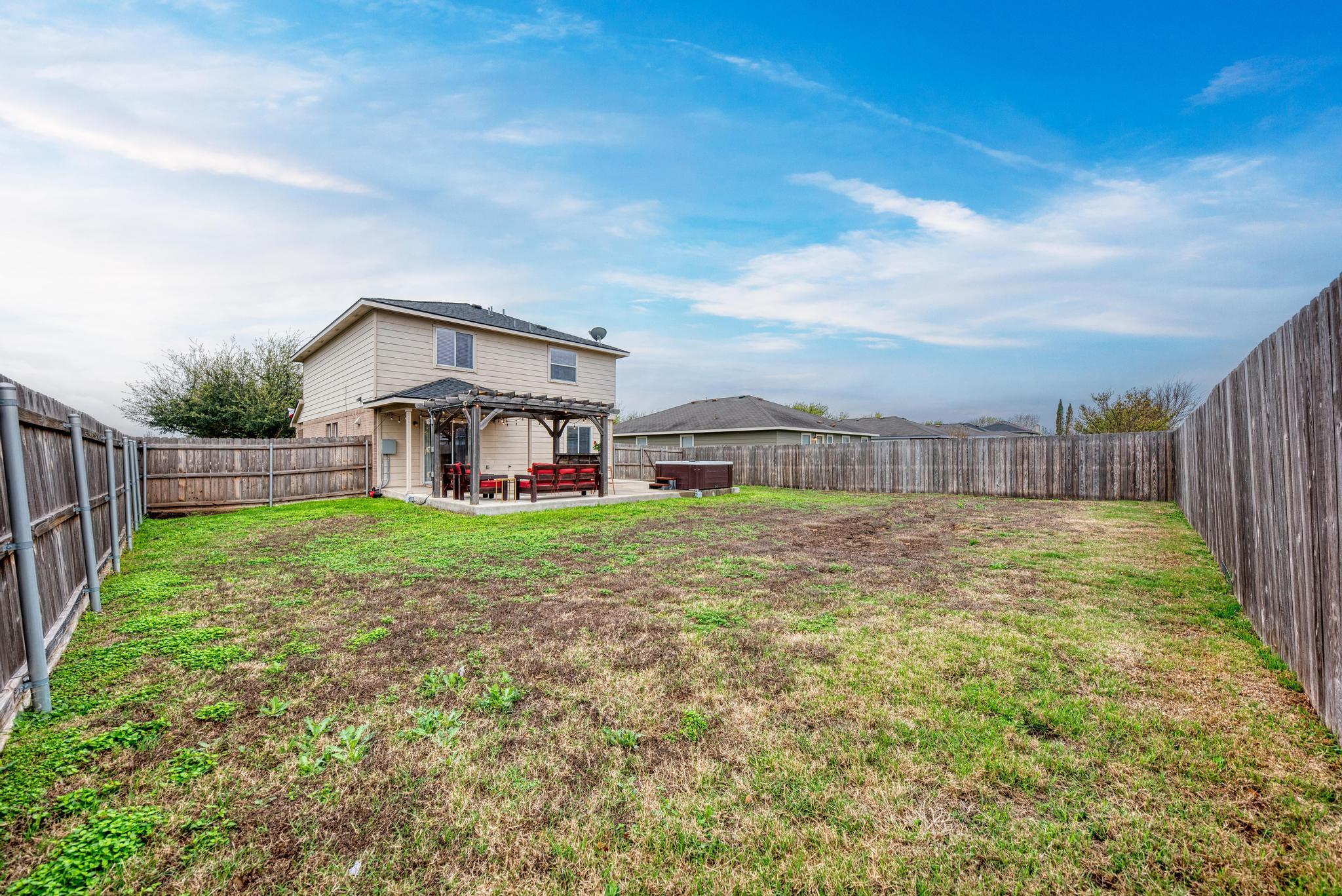 115 Camellia Dr, Hutto, TX 78634