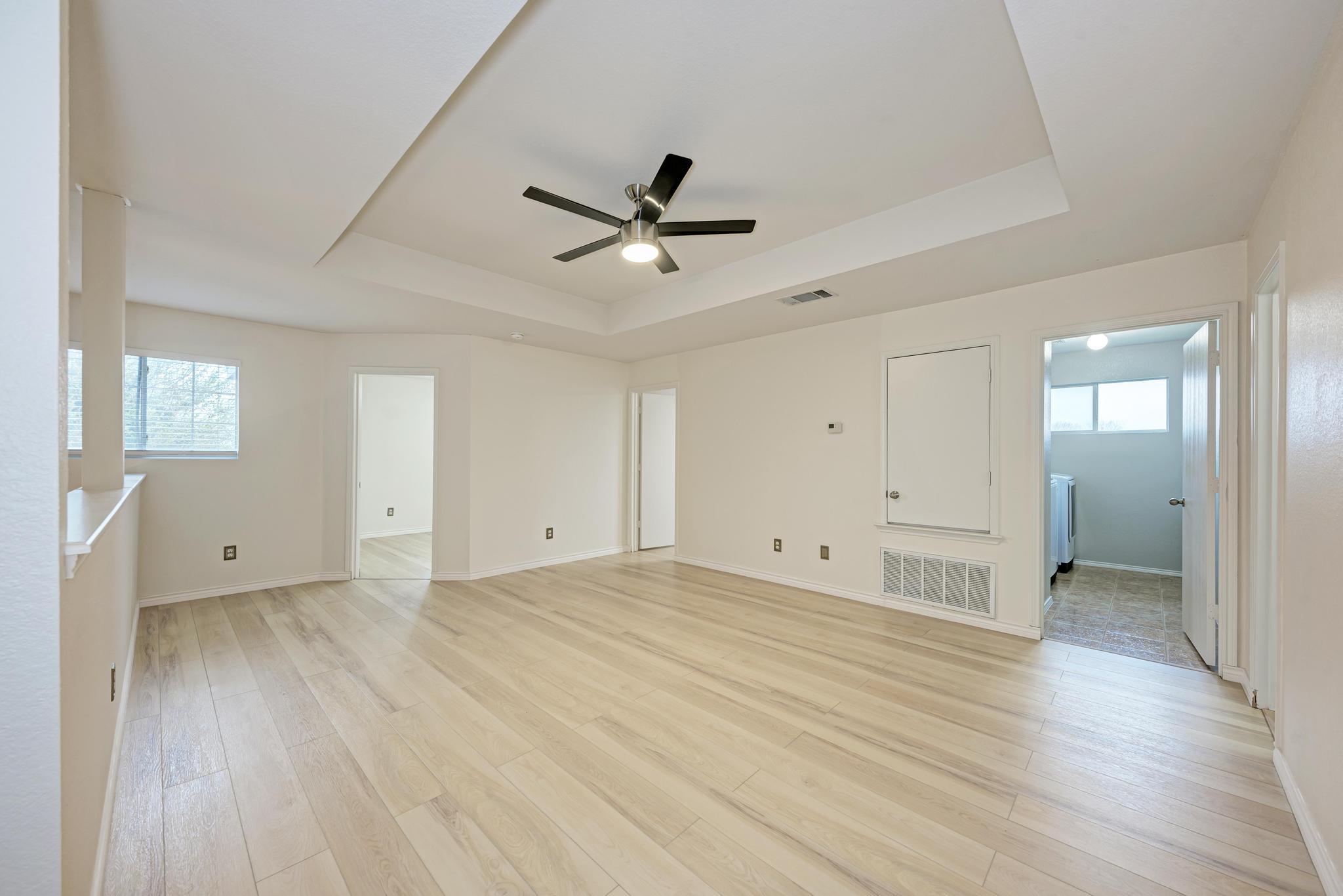 115 Camellia Dr, Hutto, TX 78634