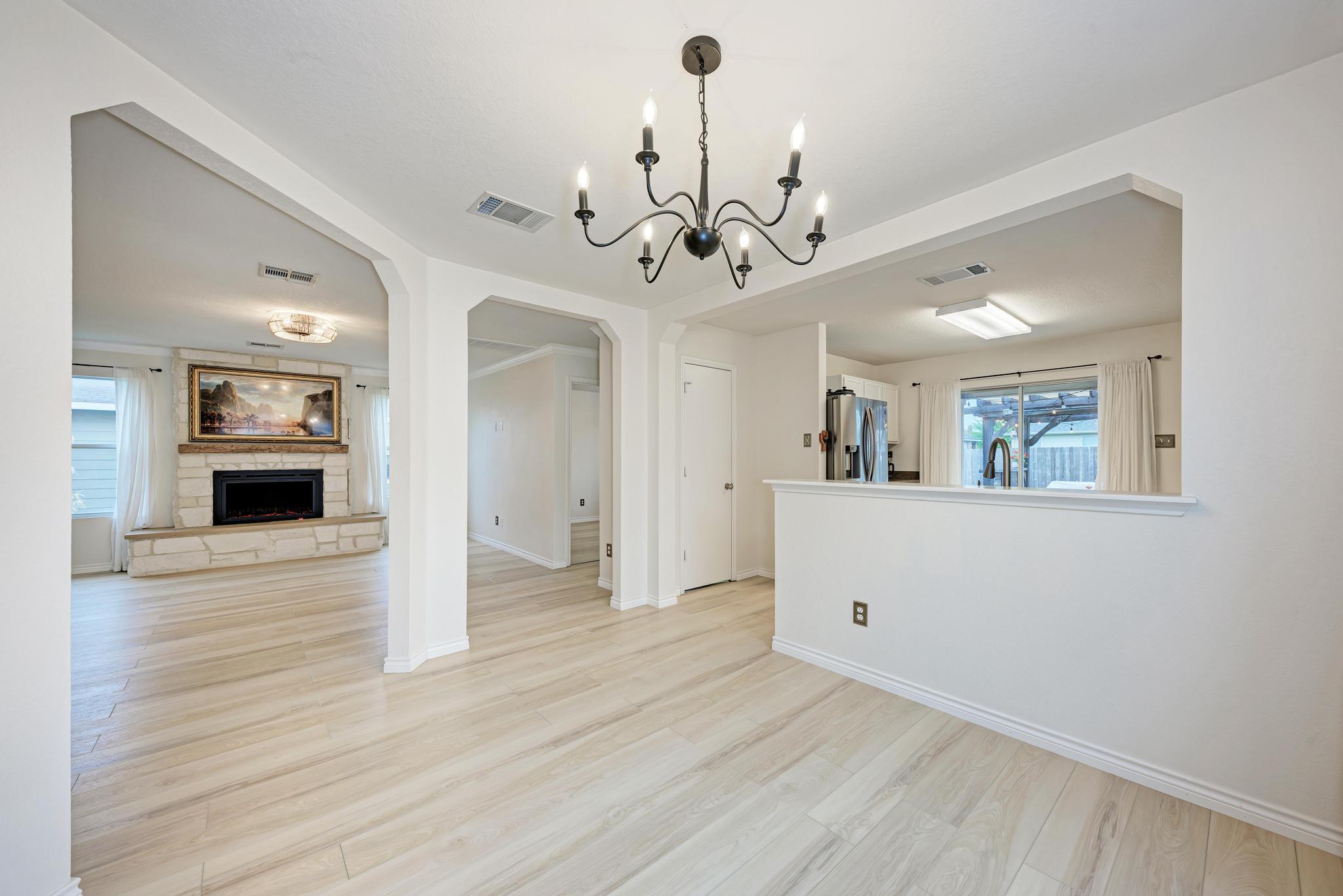 115 Camellia Dr, Hutto, TX 78634