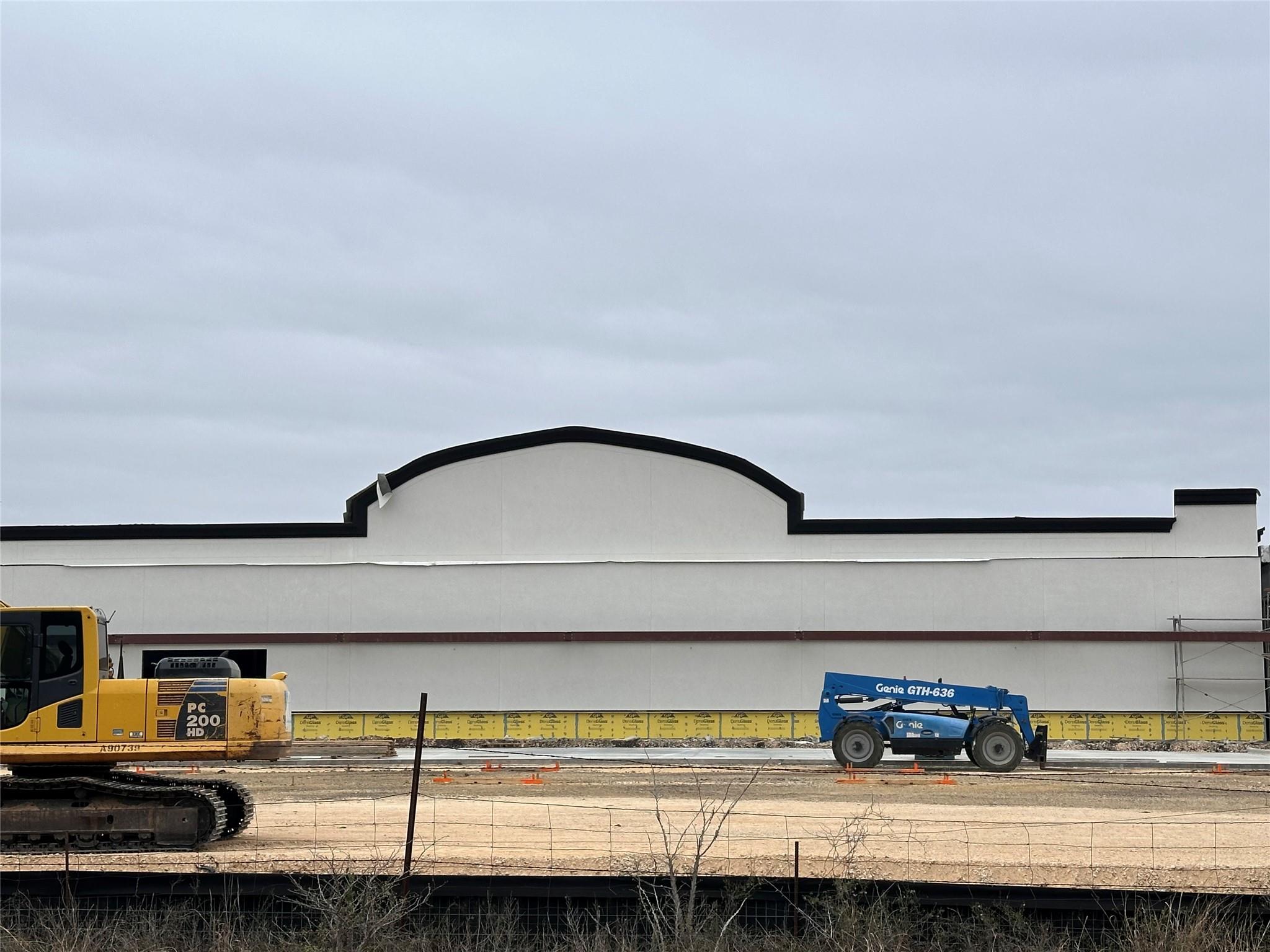 306 Centella Cir, Dale, TX 78616