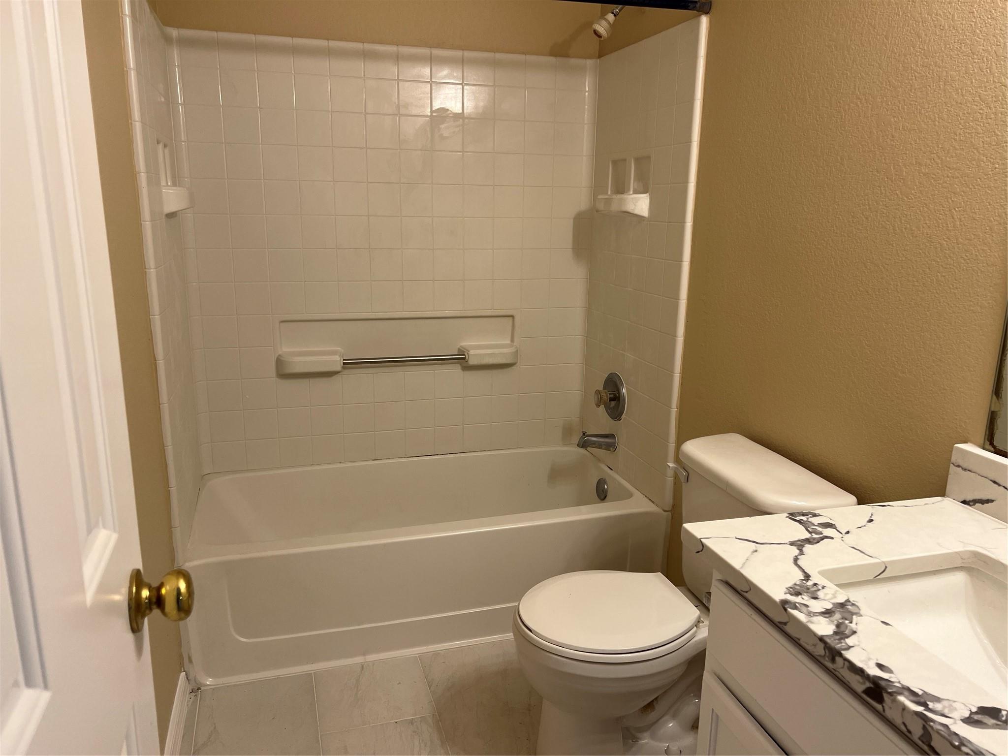 309 Decker Dr, Hutto, TX 78634