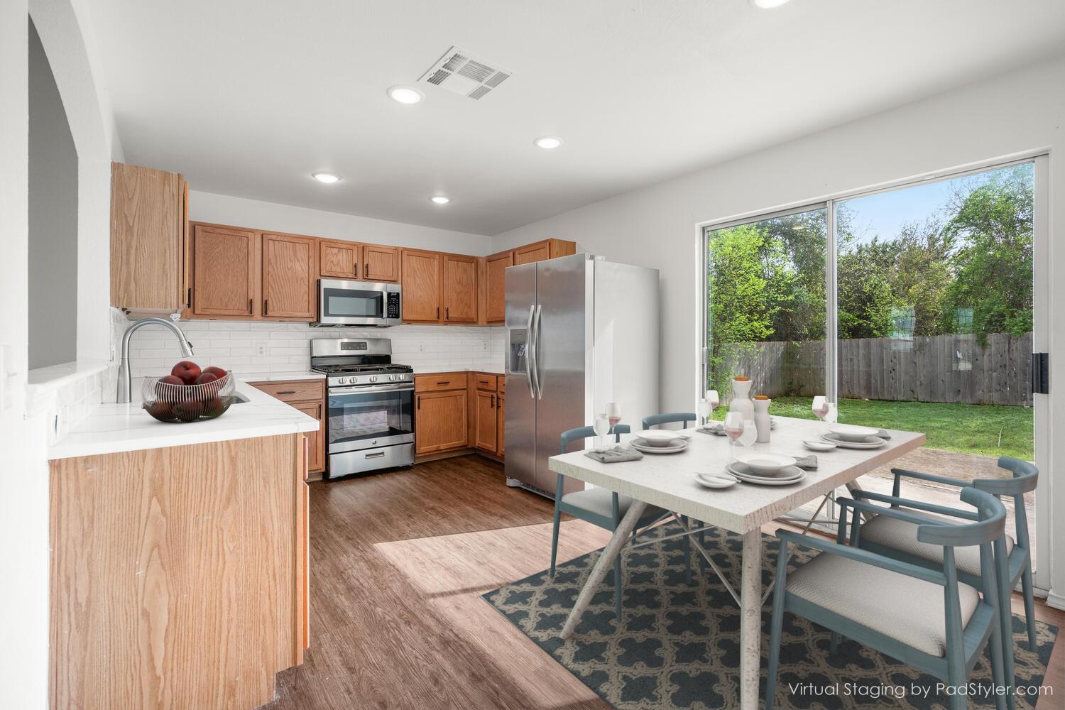 230 San Felipe Dr, Kyle, TX 78640