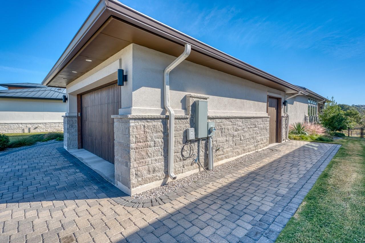 202 Azalea Loop, Horseshoe Bay, TX 78657