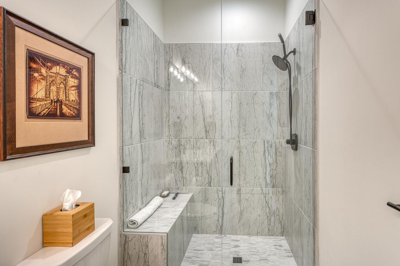 202 Azalea Loop, Horseshoe Bay, TX 78657