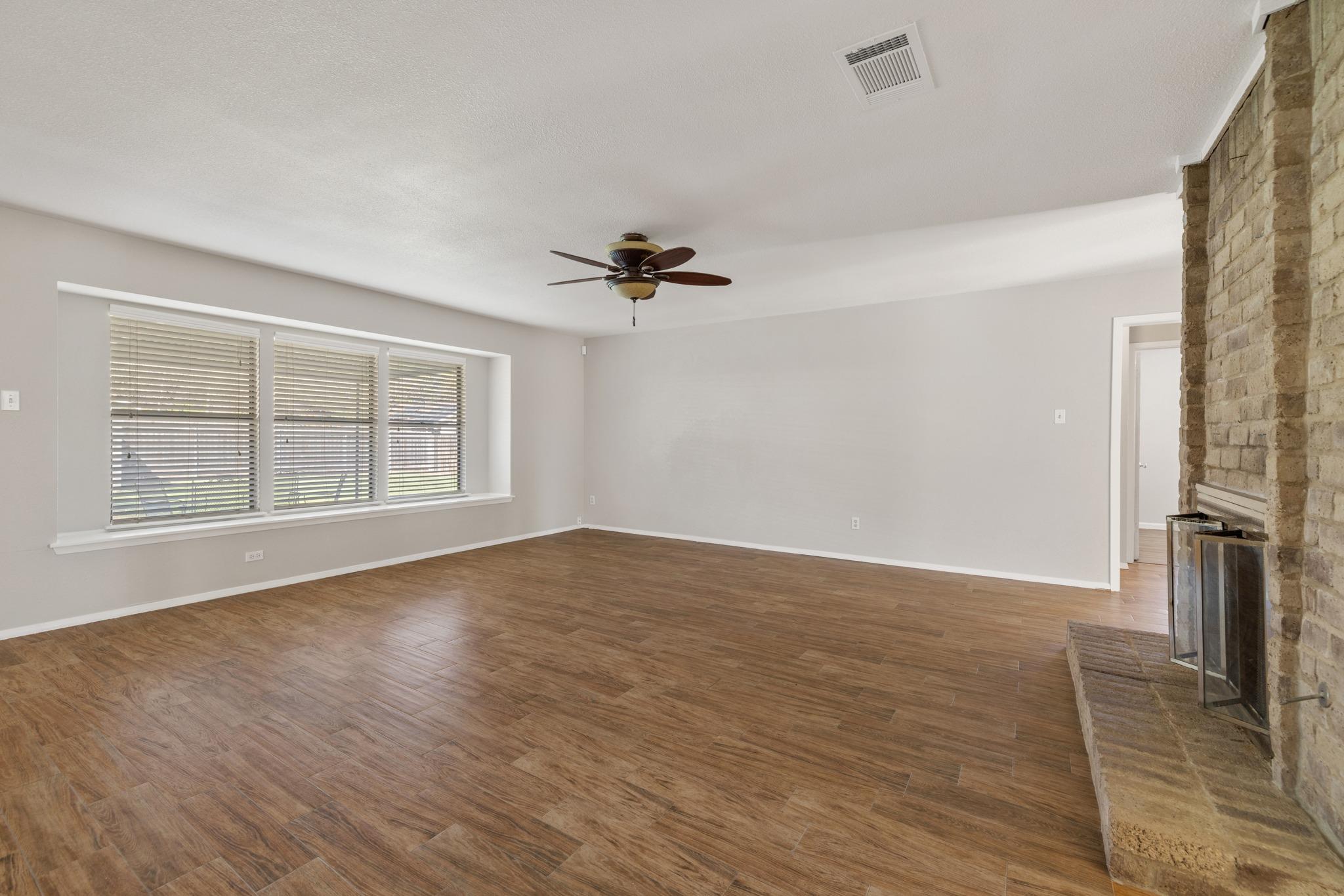 1101 Huntridge Dr, Austin, TX 78758