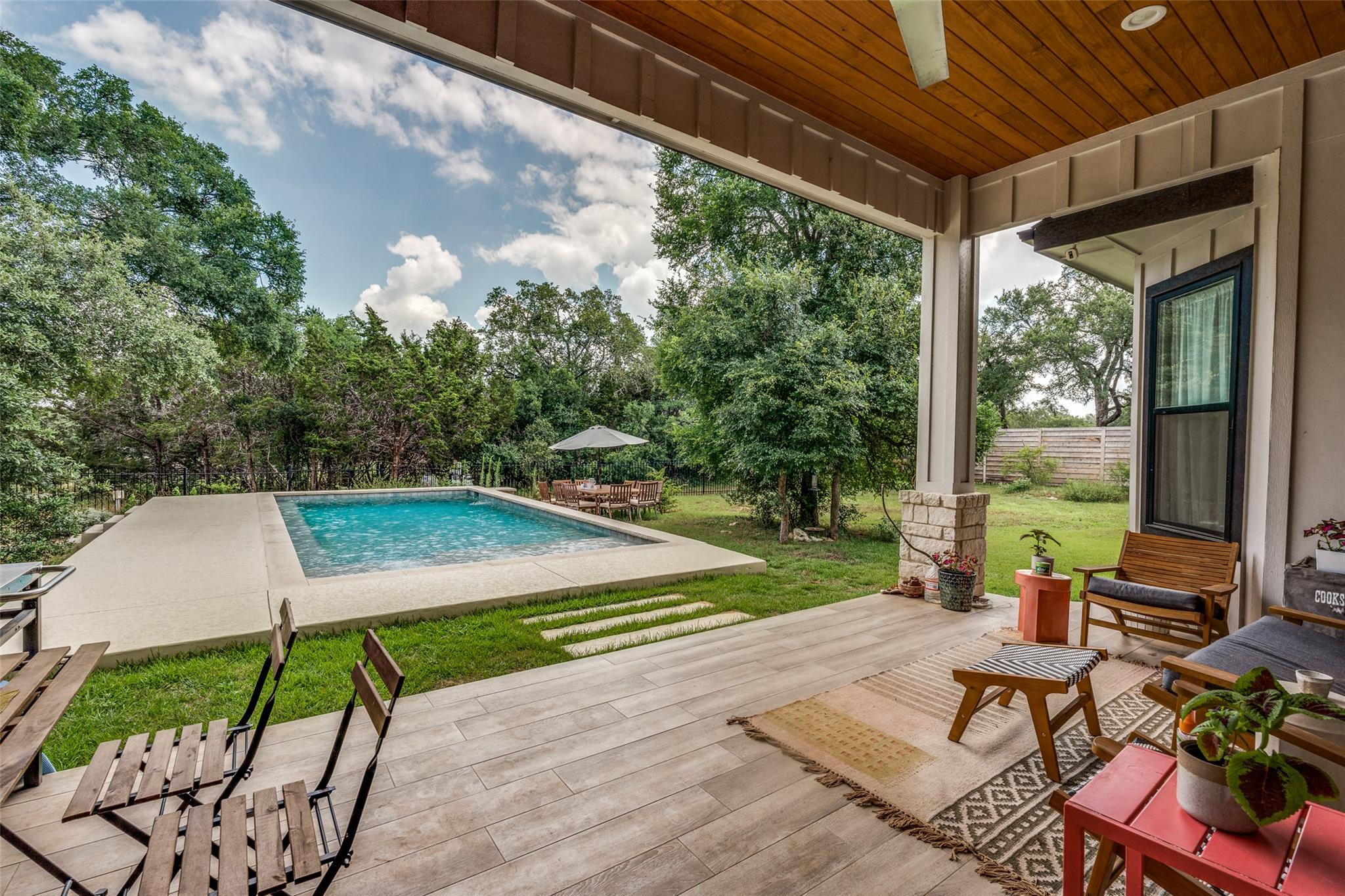410 Woodland Oaks Trl, Buda, TX 78610