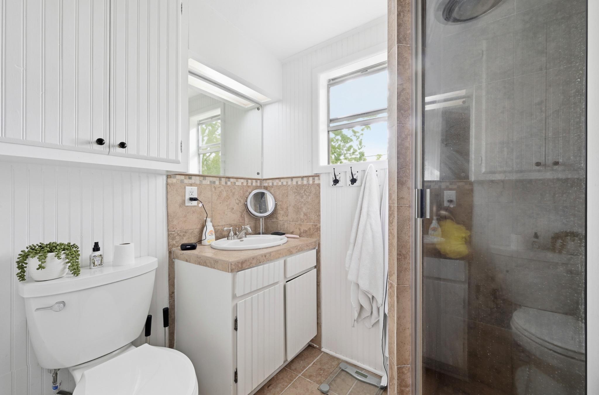 221 N Johnson Ave, San Marcos, TX 78666