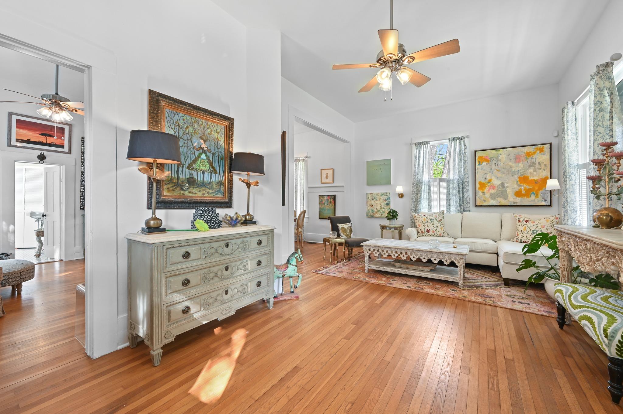 221 N Johnson Ave, San Marcos, TX 78666