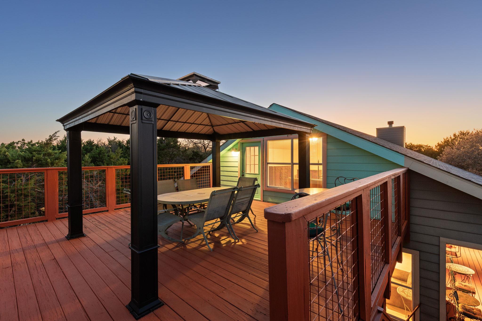 2706 Tradewind Dr, Spicewood, TX 78669