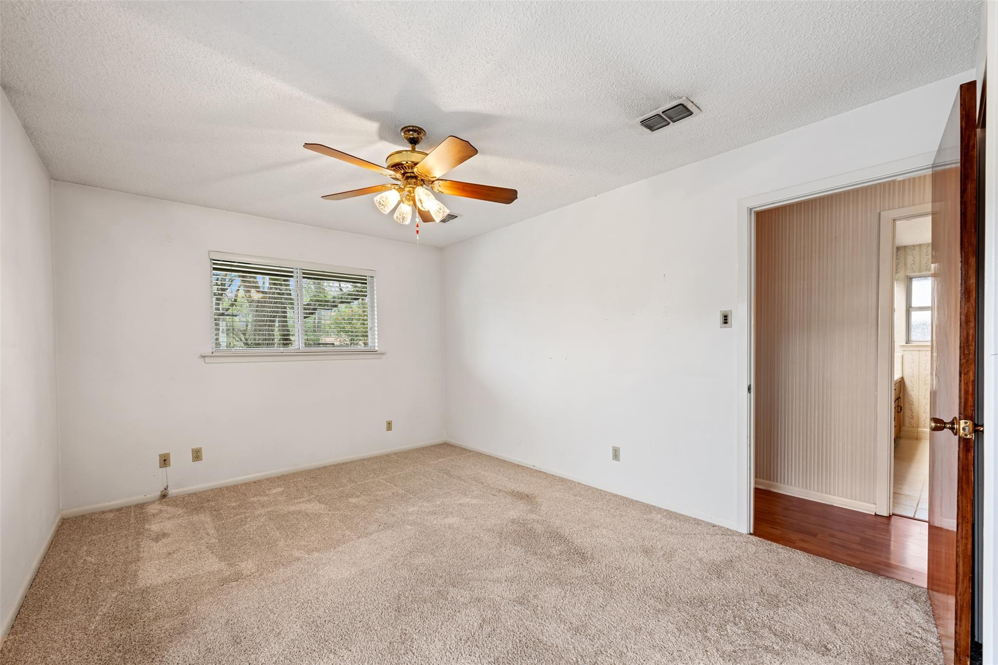 8709 Honeysuckle Trl, Austin, TX 78759