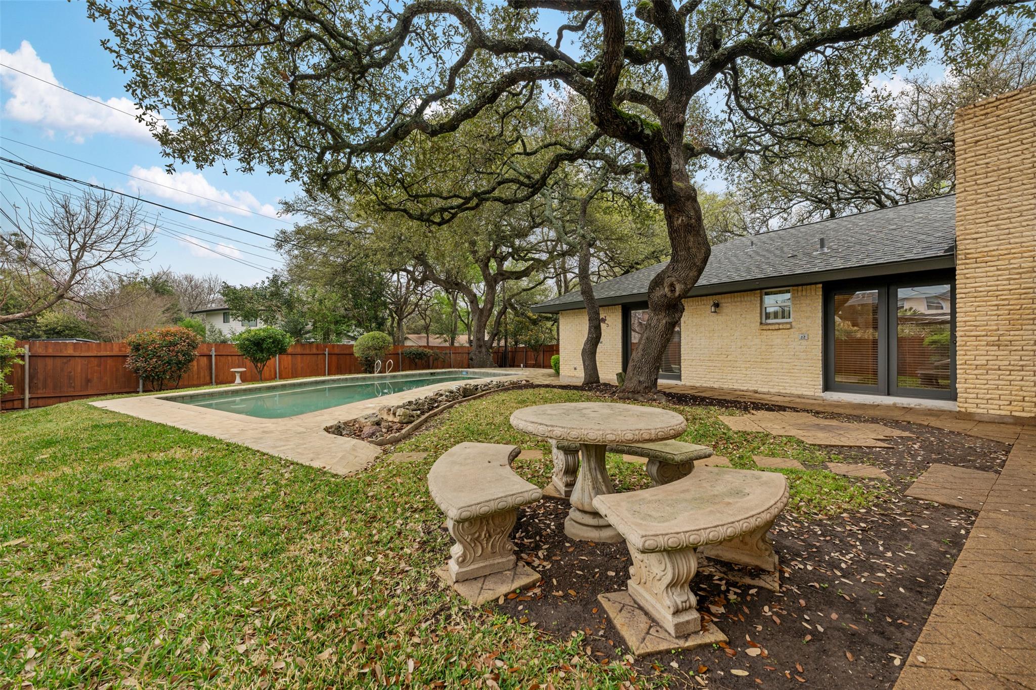 8709 Honeysuckle Trl, Austin, TX 78759